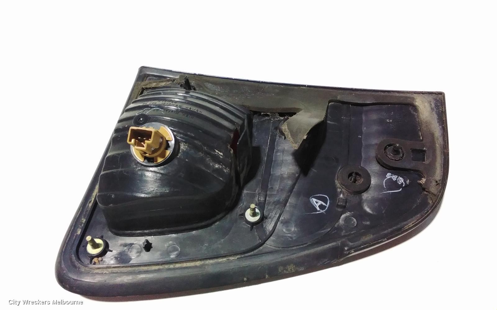 TOYOTA LANDCRUISER REAR GARNISH, 100 SERIES, TAILGATE LAMP (RH SIDE), 01/1998 - 08/2002