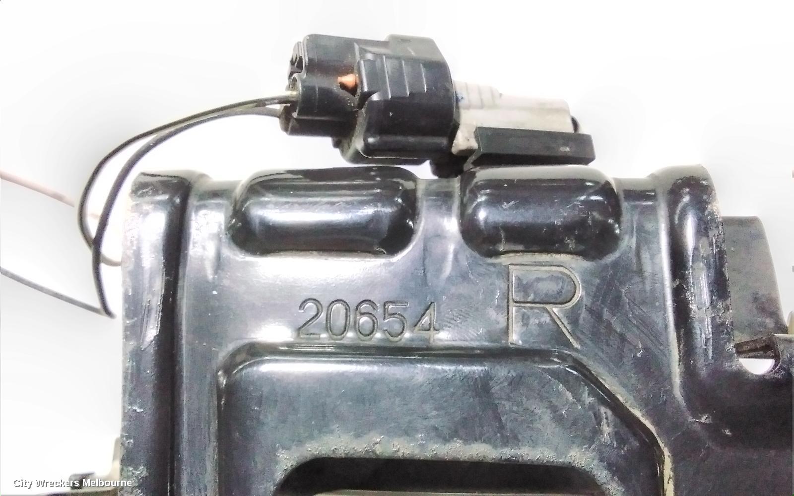 SUBARU OUTBACK RIGHT INDICATOR/FOG/SIDE, BUMPER FOGLAMP, 3RD GEN, 12/1998 - 08/2003