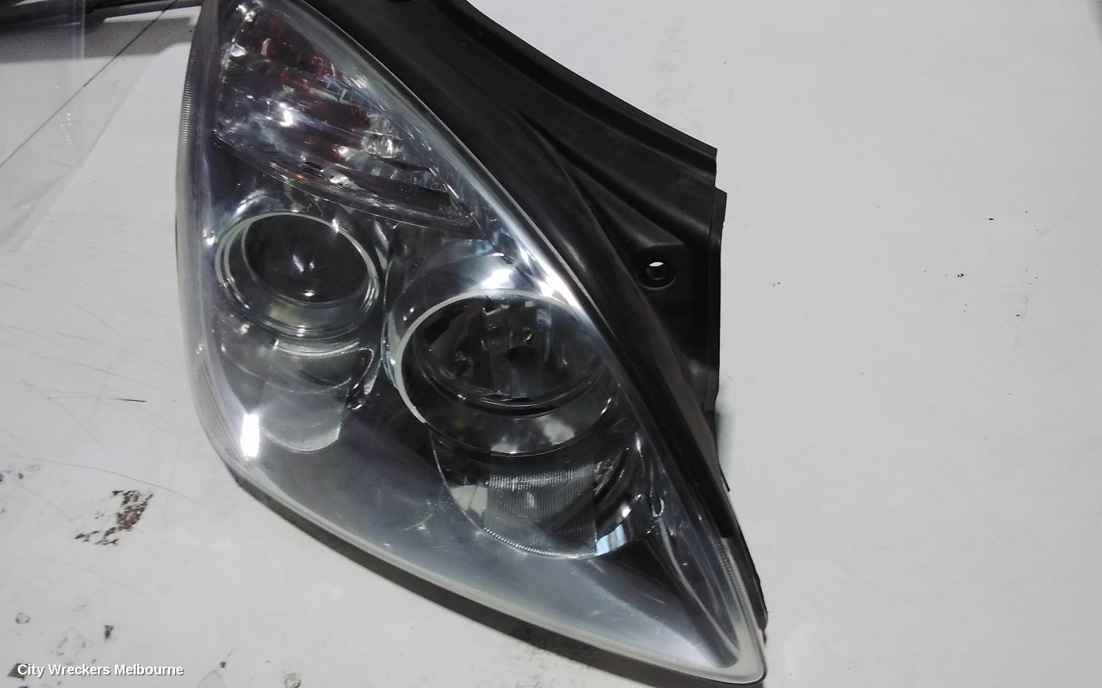 KIA RONDO RIGHT HEADLAMP, UN, 12/2006 - 09/2009