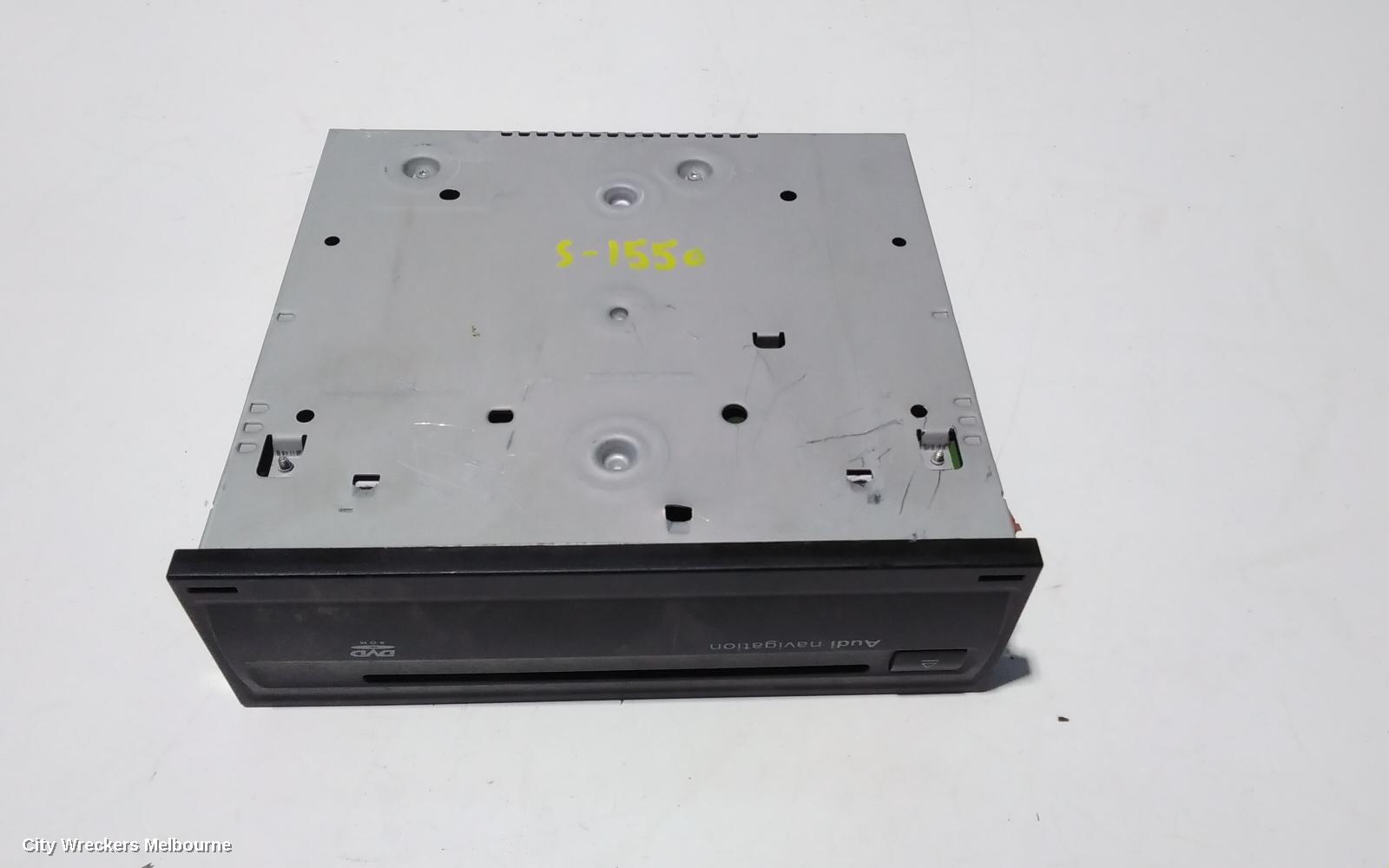 AUDI Q7 RADIO/CD/DVD/SAT/TV, DVD NAVIGATION UNIT, 4L, 09/2006 - 04/2011