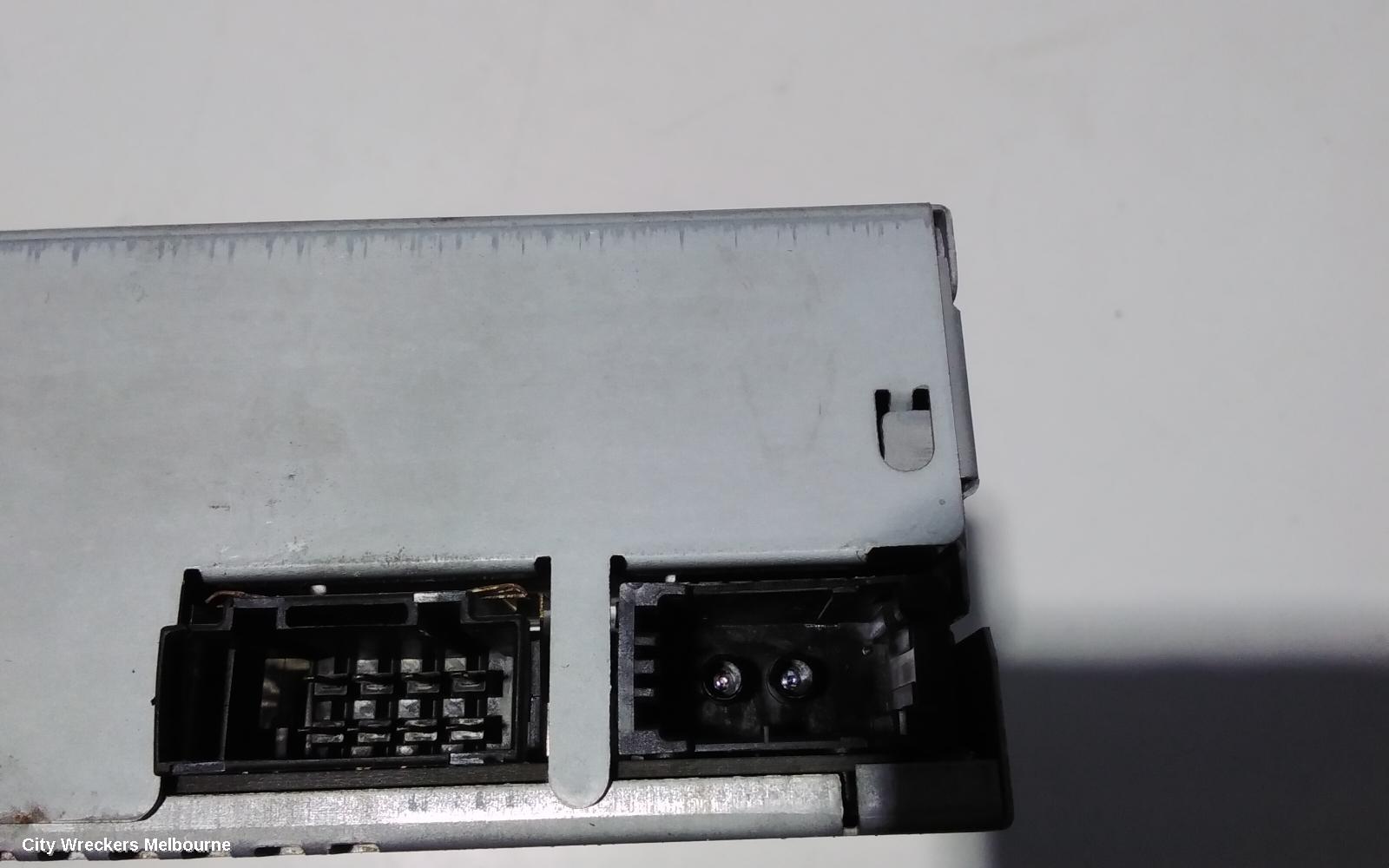 AUDI Q7 RADIO/CD/DVD/SAT/TV, DVD NAVIGATION UNIT, 4L, 09/2006 - 04/2011
