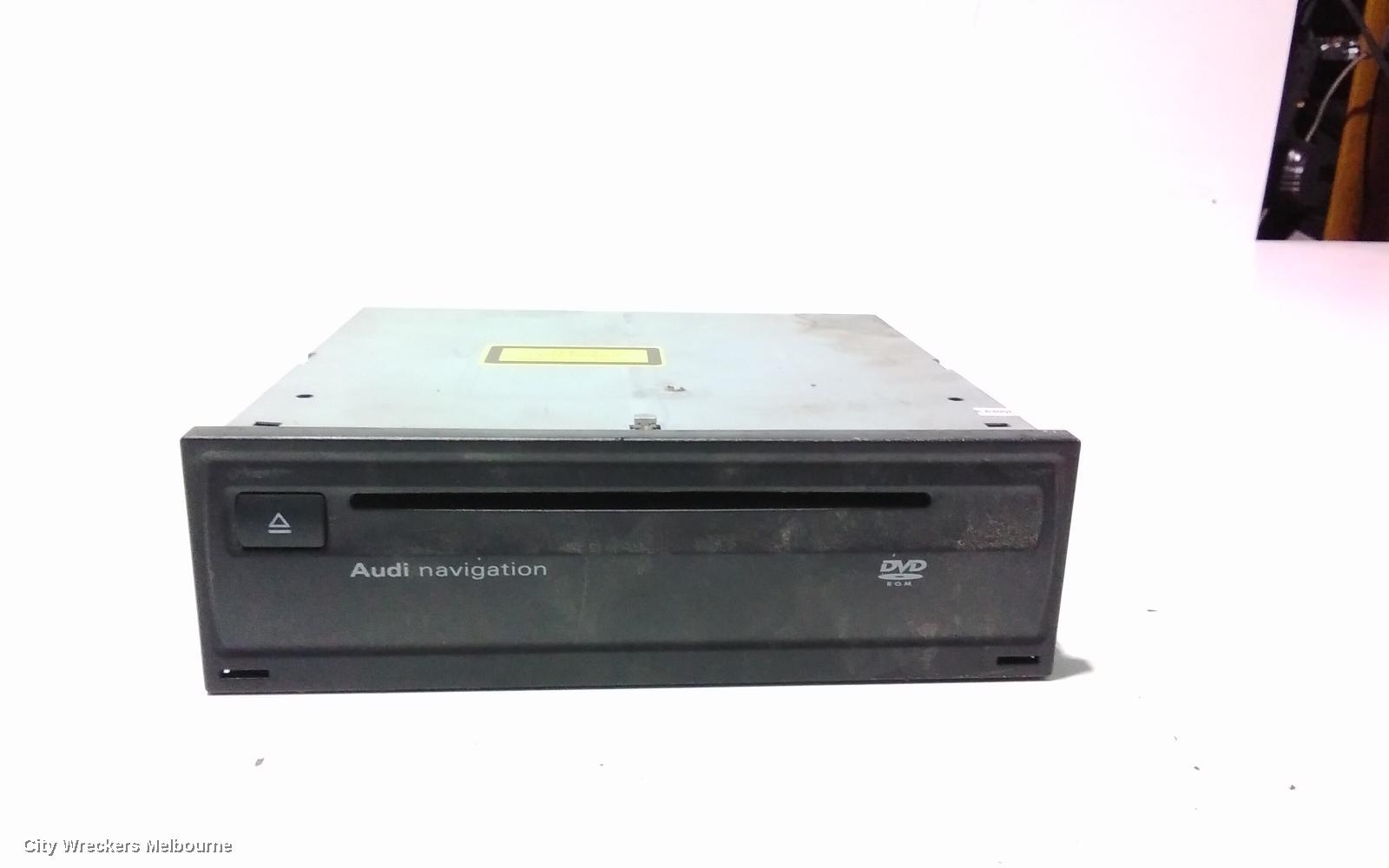 AUDI Q7 RADIO/CD/DVD/SAT/TV, DVD NAVIGATION UNIT, 4L, 09/2006 - 04/2011