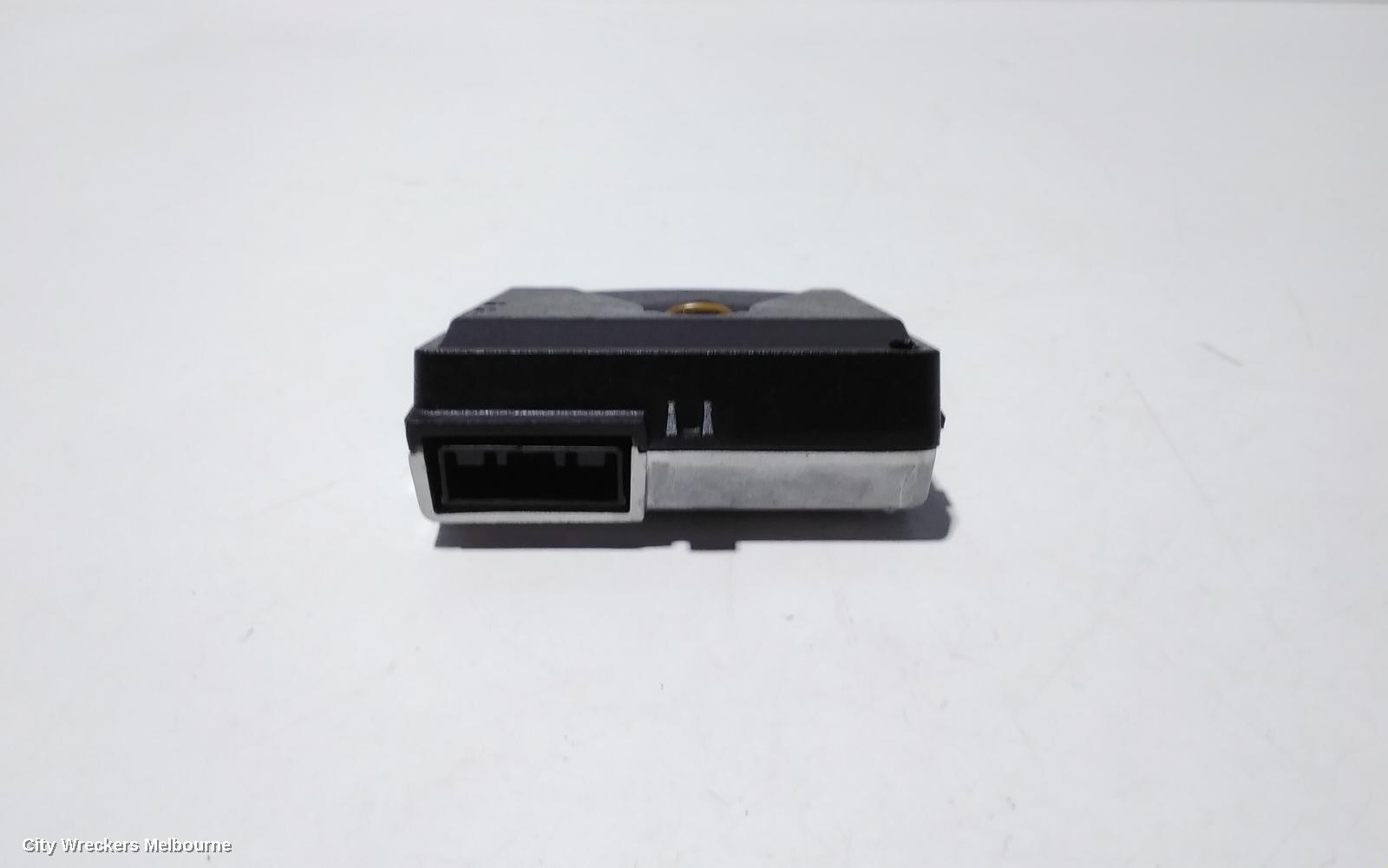 HOLDEN INSIGNIA REVERSE CAMERA, GA, 02/2015 - 01/2017