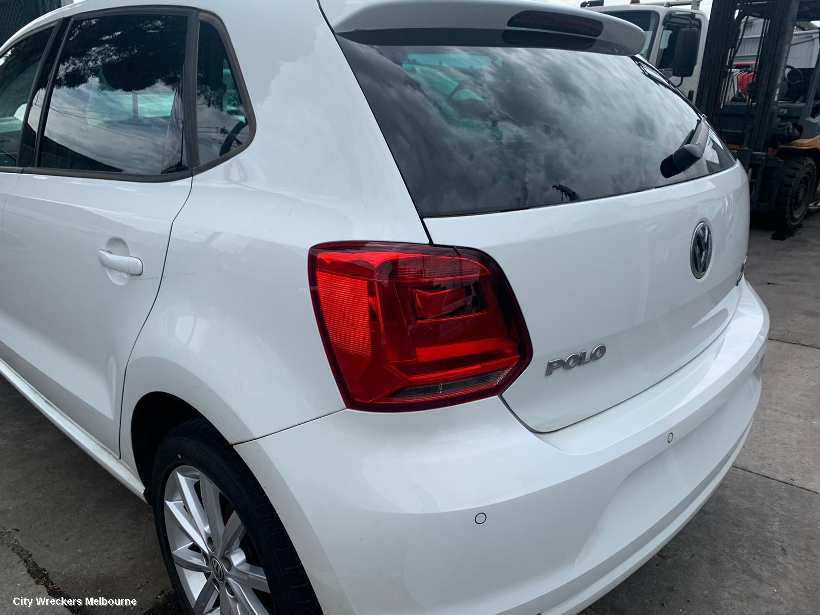 VOLKSWAGEN POLO LEFT DOOR MIRROR, 6R, HEATED TYPE, 05/2014 - 09/2017