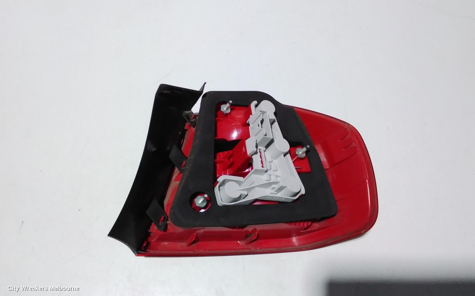 BMW 3 SERIES LEFT TAILLIGHT, E90, SEDAN, NON LED TYPE, 03/2005 - 10/2008