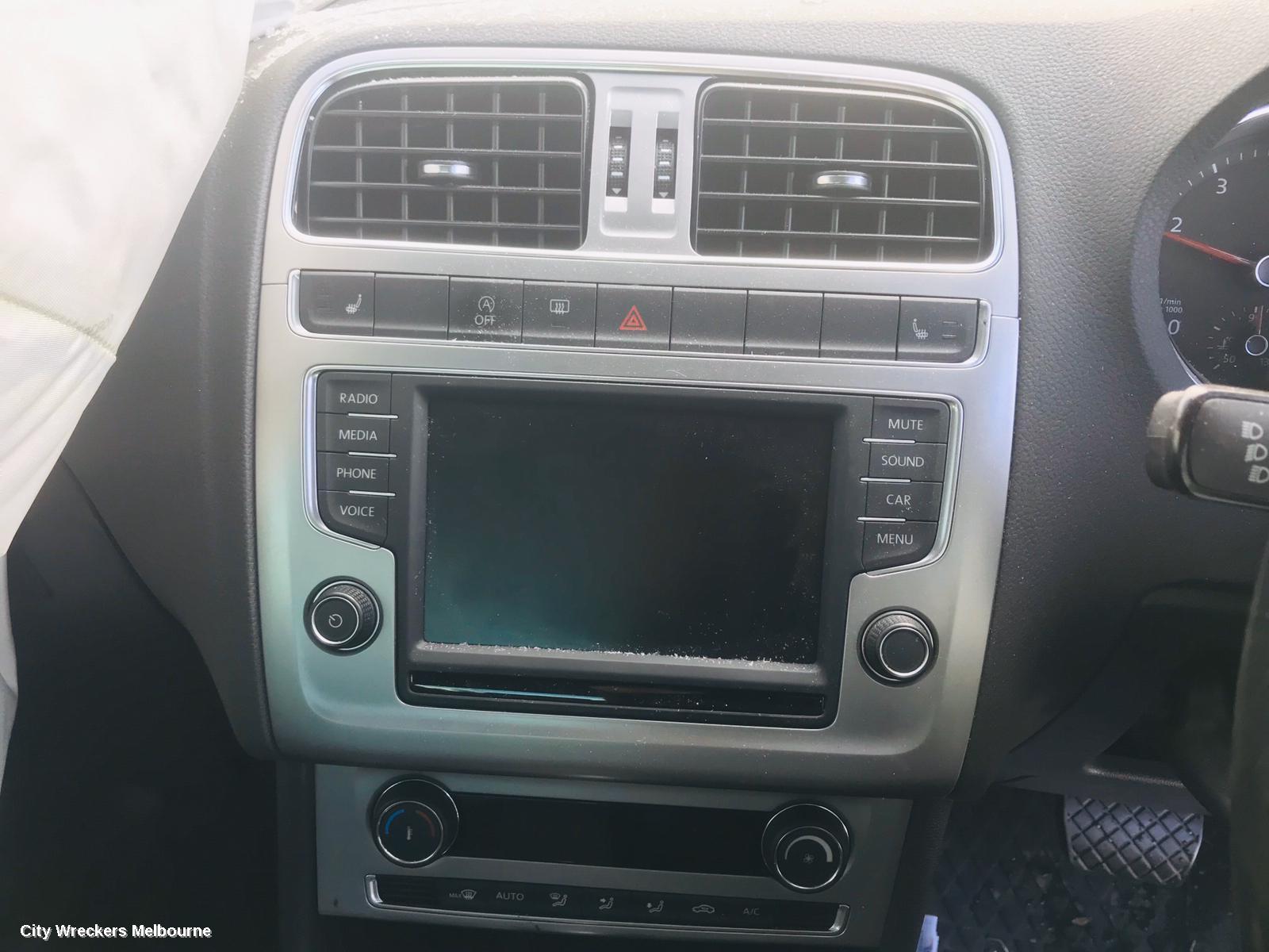 VOLKSWAGEN POLO RIGHT FRONT WINDOW REG/MOTOR, 6R, POWER, 5DR HATCH, 05/2014 - 09/2017