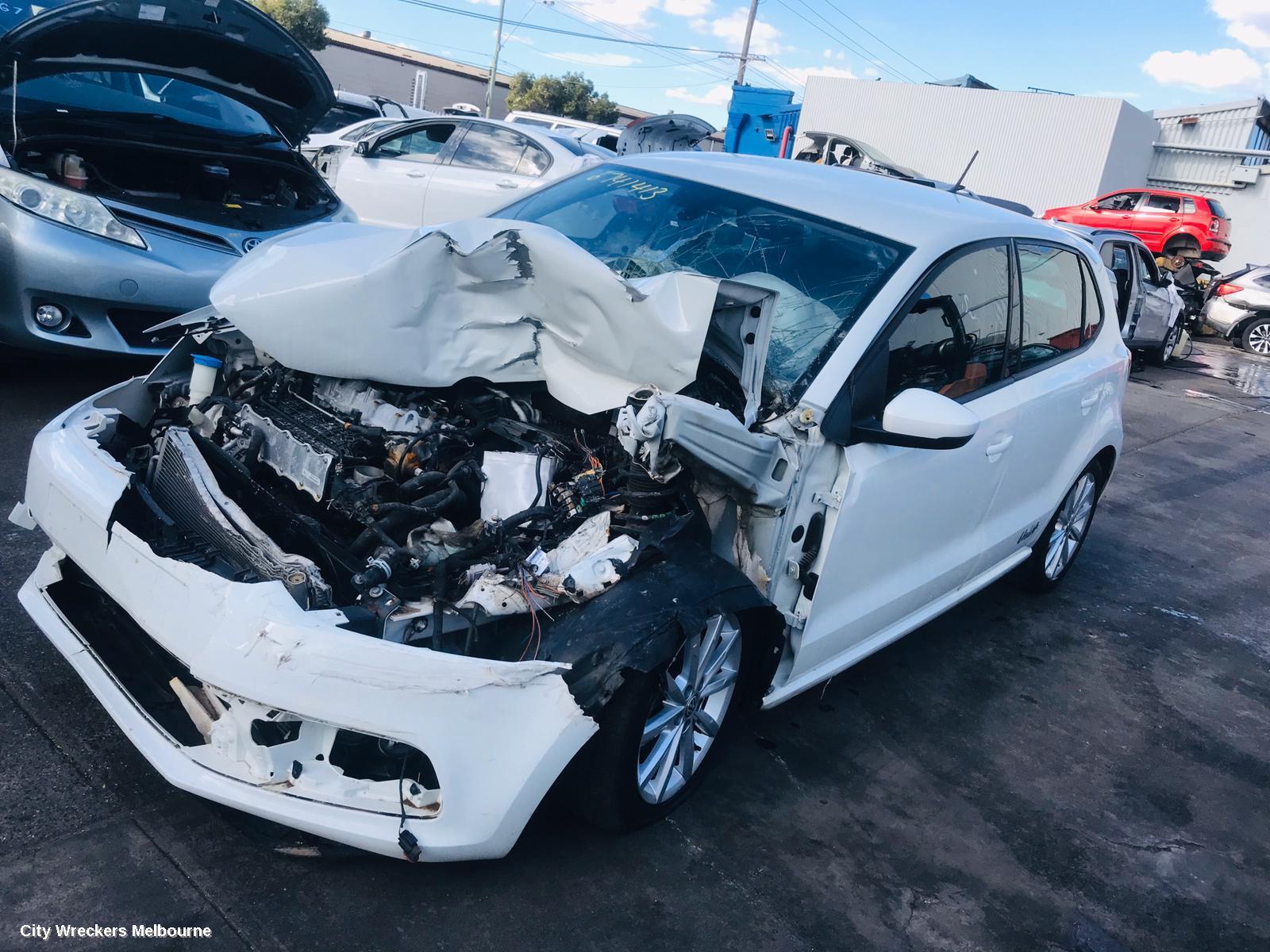 VOLKSWAGEN POLO RIGHT FRONT WINDOW REG/MOTOR, 6R, POWER, 5DR HATCH, 05/2014 - 09/2017