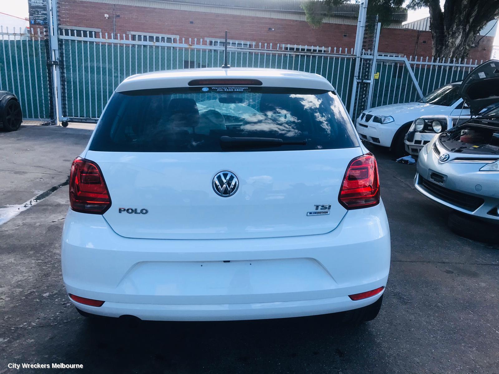 VOLKSWAGEN POLO RIGHT FRONT WINDOW REG/MOTOR, 6R, POWER, 5DR HATCH, 05/2014 - 09/2017