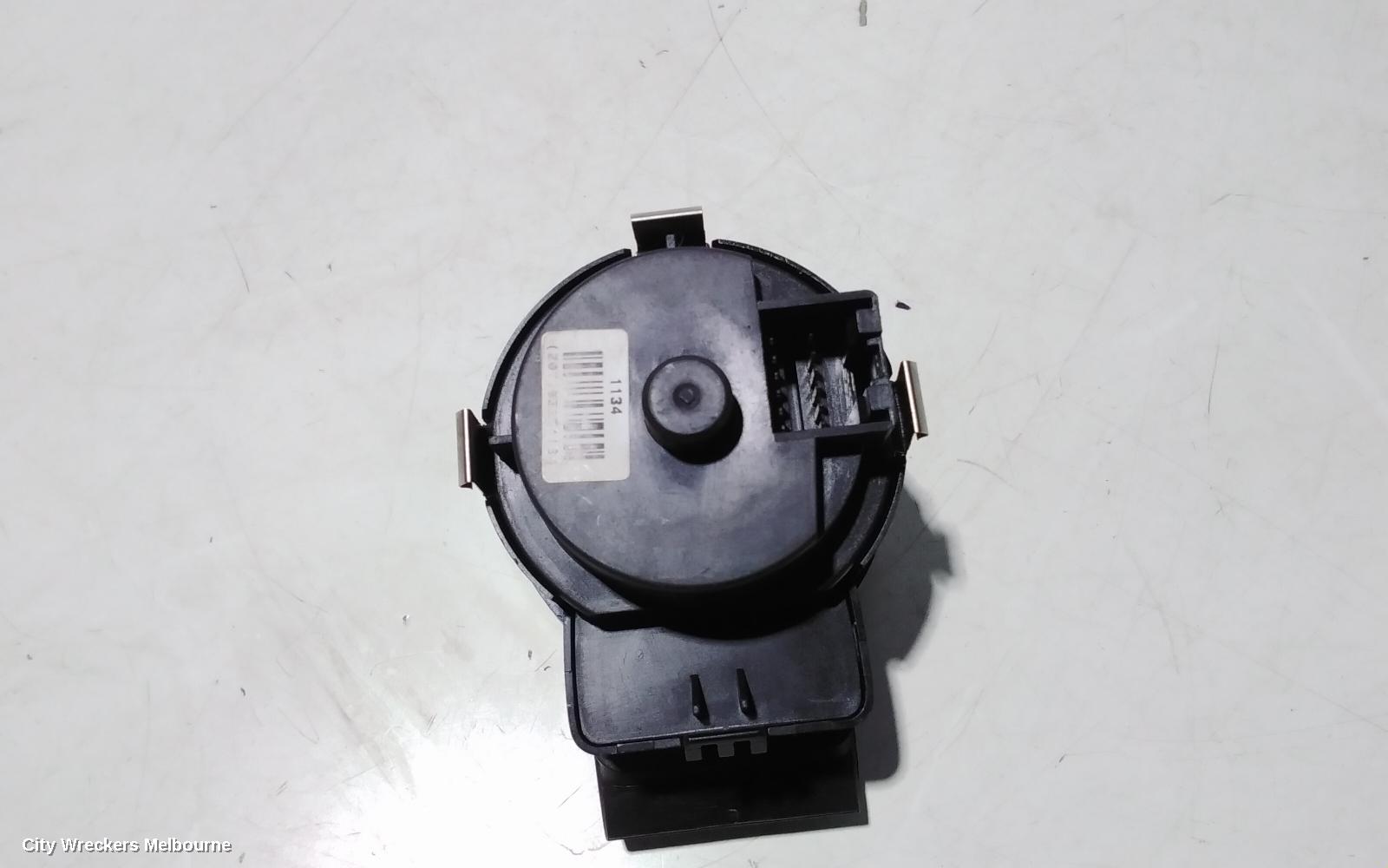 HOLDEN COMMODORE COMBINATION SWITCH, HEADLAMP SWITCH, VE, BLACK (P/N 92201134), W/ FOGLAMP TYPE, 08/2006 - 04/2013