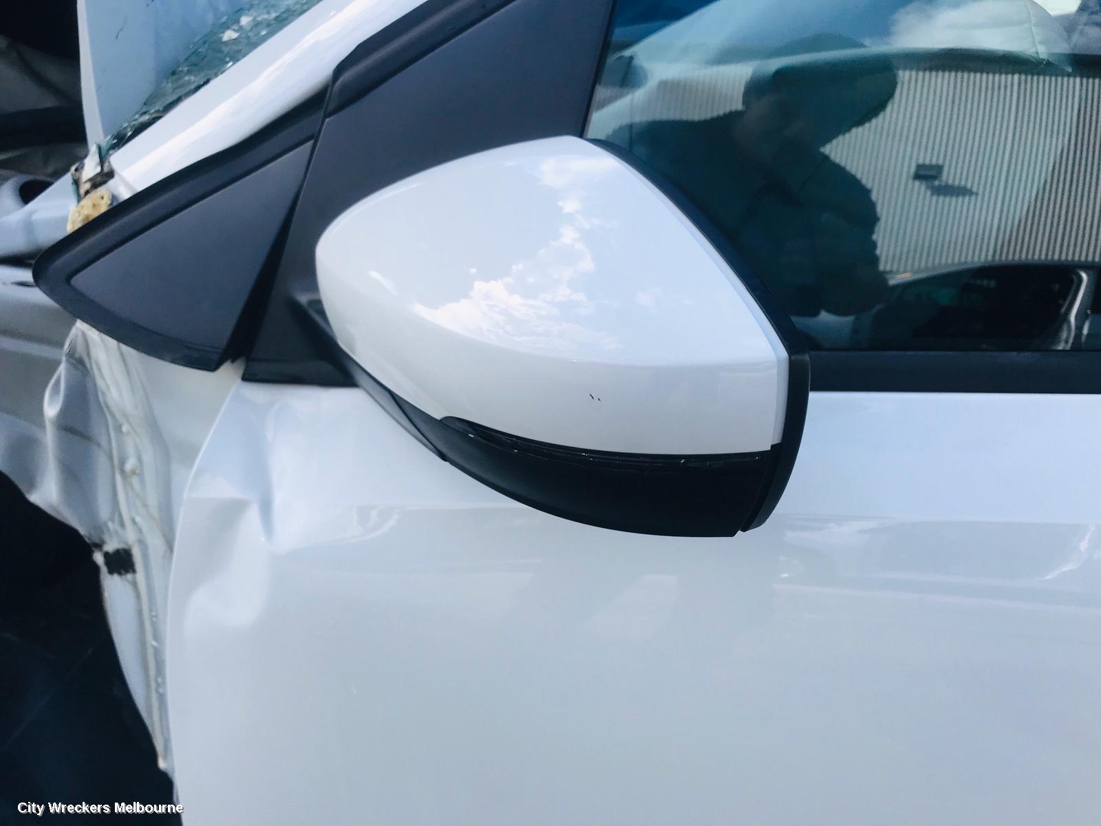 VOLKSWAGEN POLO RIGHT FRONT WINDOW REG/MOTOR, 6R, POWER, 5DR HATCH, 05/2014 - 09/2017