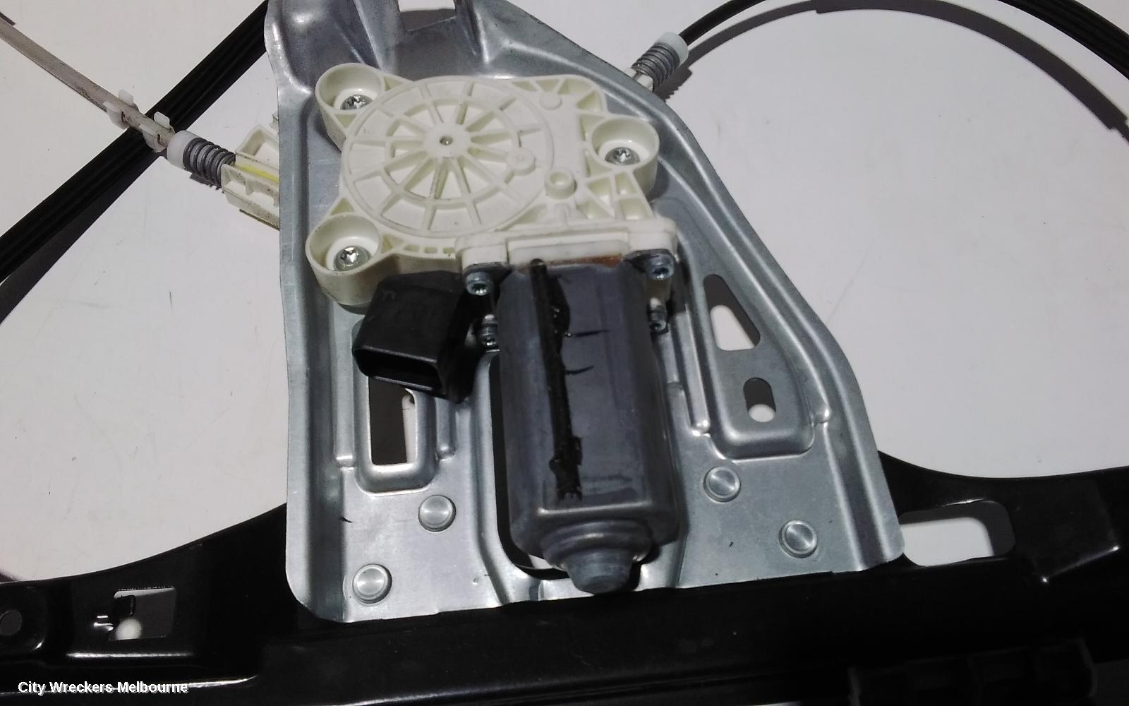 MERCEDES CLC CLASS DOOR/BOOT/GATE LOCK, RIGHT FRONT DOOR LOCK, CL203, 08/2008 - 03/2011