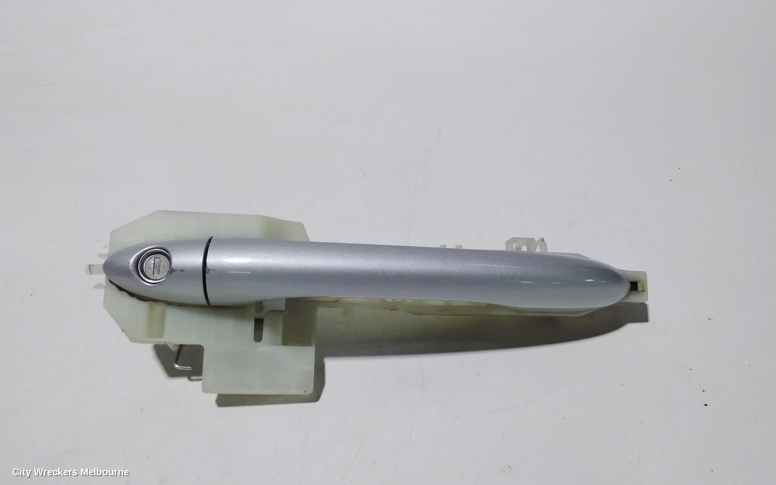 KIA CARNIVAL/GRAND CARNIVAL DOOR HANDLE, OUTER, RH FRONT, NON KEYLESS ENTRY, YP, 01/2015 - 10/2020