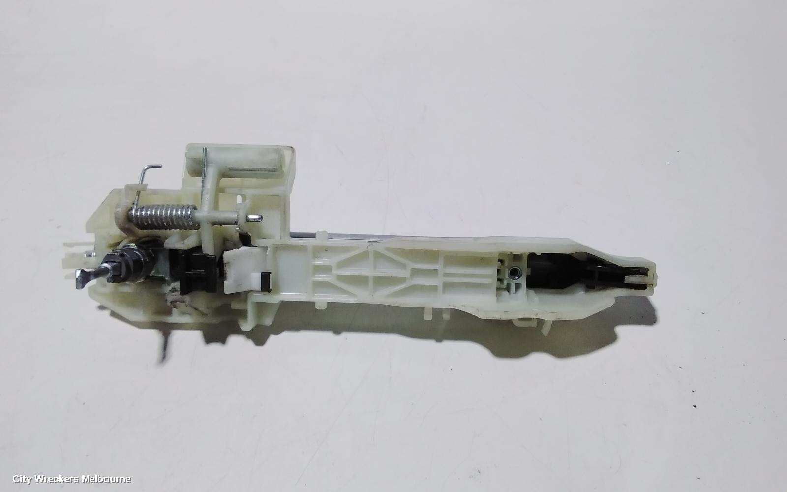 KIA CARNIVAL/GRAND CARNIVAL DOOR HANDLE, OUTER, RH FRONT, NON KEYLESS ENTRY, YP, 01/2015 - 10/2020