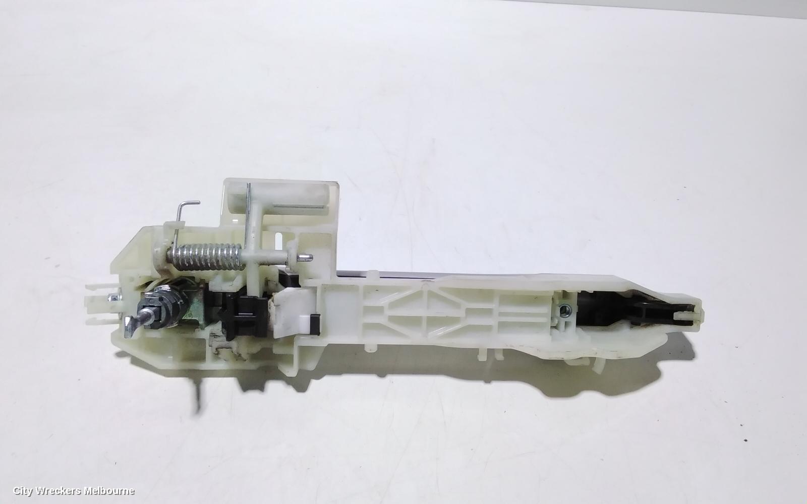 KIA CARNIVAL/GRAND CARNIVAL DOOR HANDLE, OUTER, RH FRONT, NON KEYLESS ENTRY, YP, 01/2015 - 10/2020