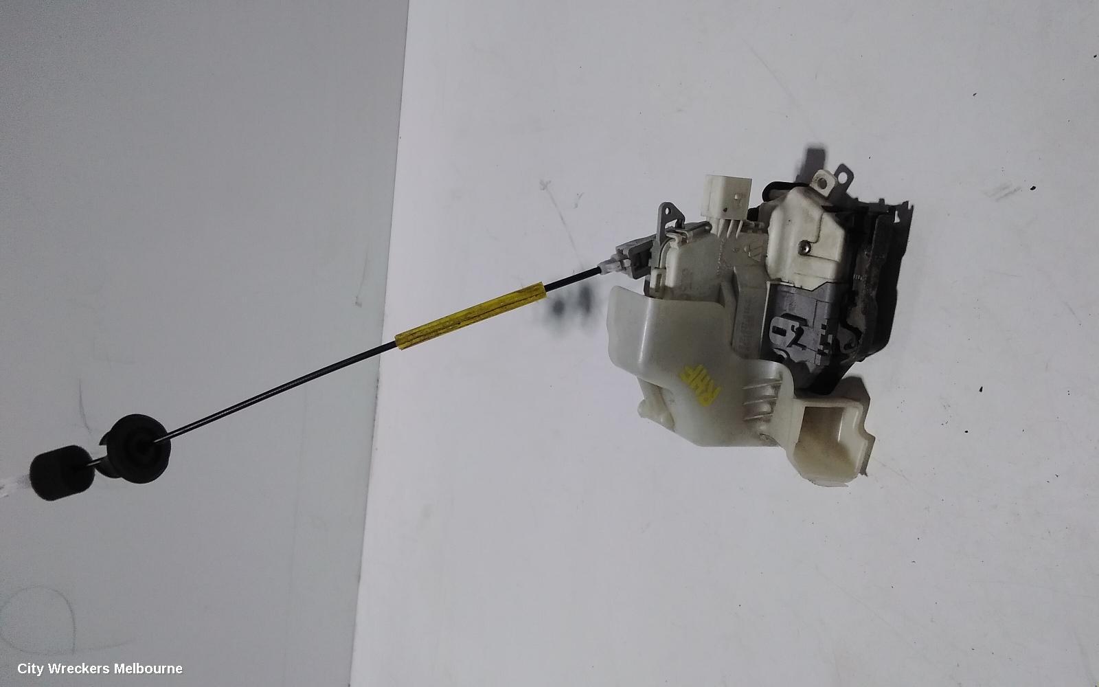AUDI Q5 DOOR/BOOT/GATE LOCK, RIGHT FRONT DOOR LOCK, 8R, DUAL ROW (7 PIN), P/N 8J2837016C, 11/2009 - 01/2017