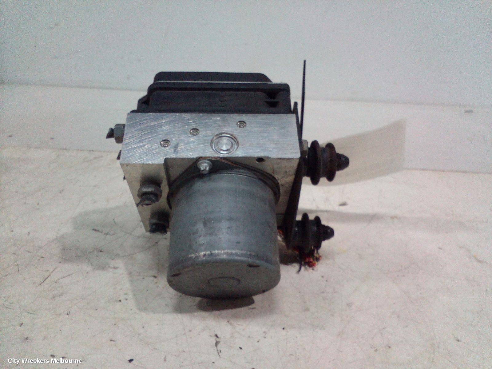 AUDI Q5 ABS PUMP/MODULATOR, 8R, P/N 8R0907379G, 03/2009 - 01/2017
