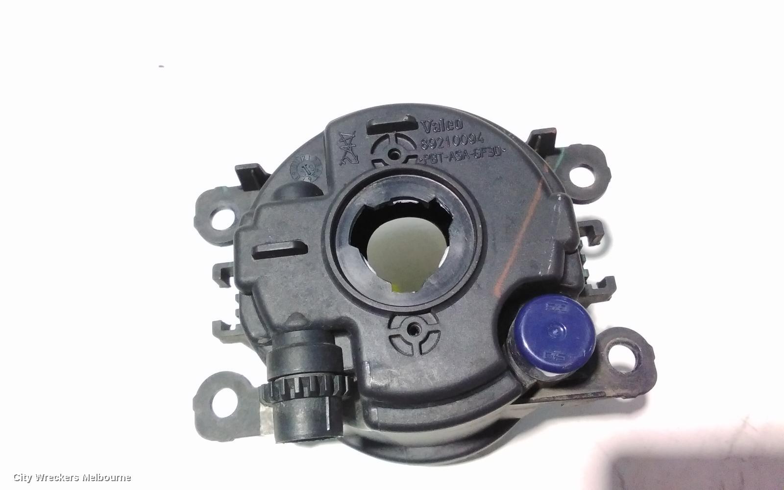 FORD FOCUS LEFT INDICATOR/FOG/SIDE, BUMPER FOGLAMP, LW, TREND/SPORT/TITANIUM, 05/2011 - 08/2015