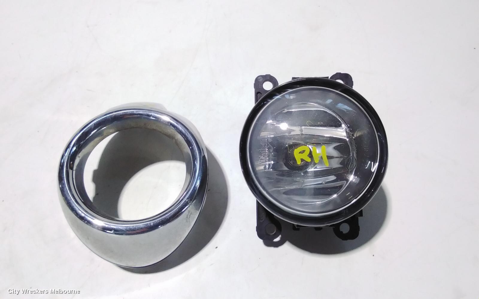FORD FOCUS RIGHT INDICATOR/FOG/SIDE, BUMPER FOGLAMP, LW, TREND/SPORT/TITANIUM, 05/2011 - 08/2015