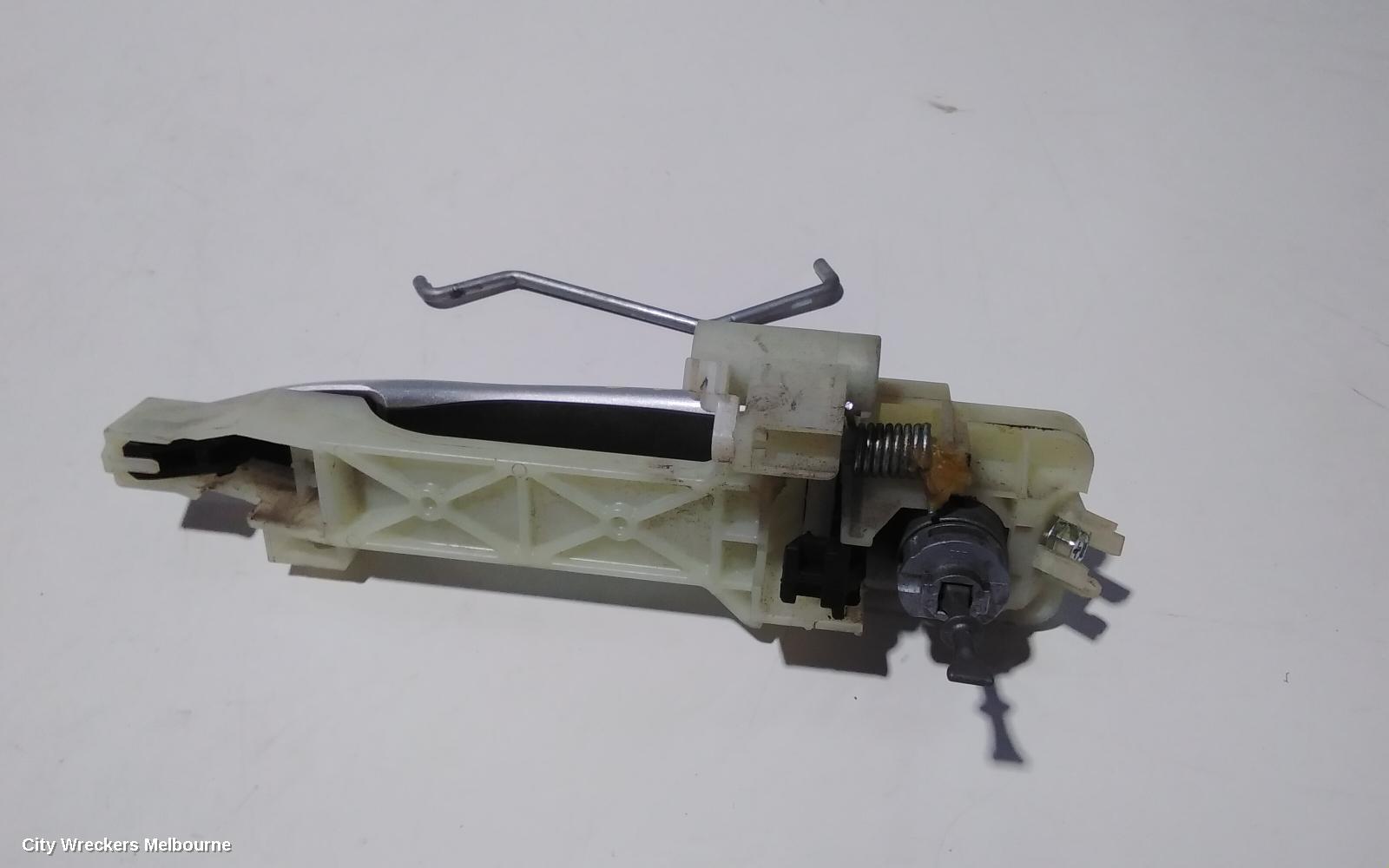 KIA OPTIMA DOOR HANDLE, OUTER, RH FRONT/REAR, NON KEYLESS ENTRY TYPE, TF, 11/2010 - 10/2015