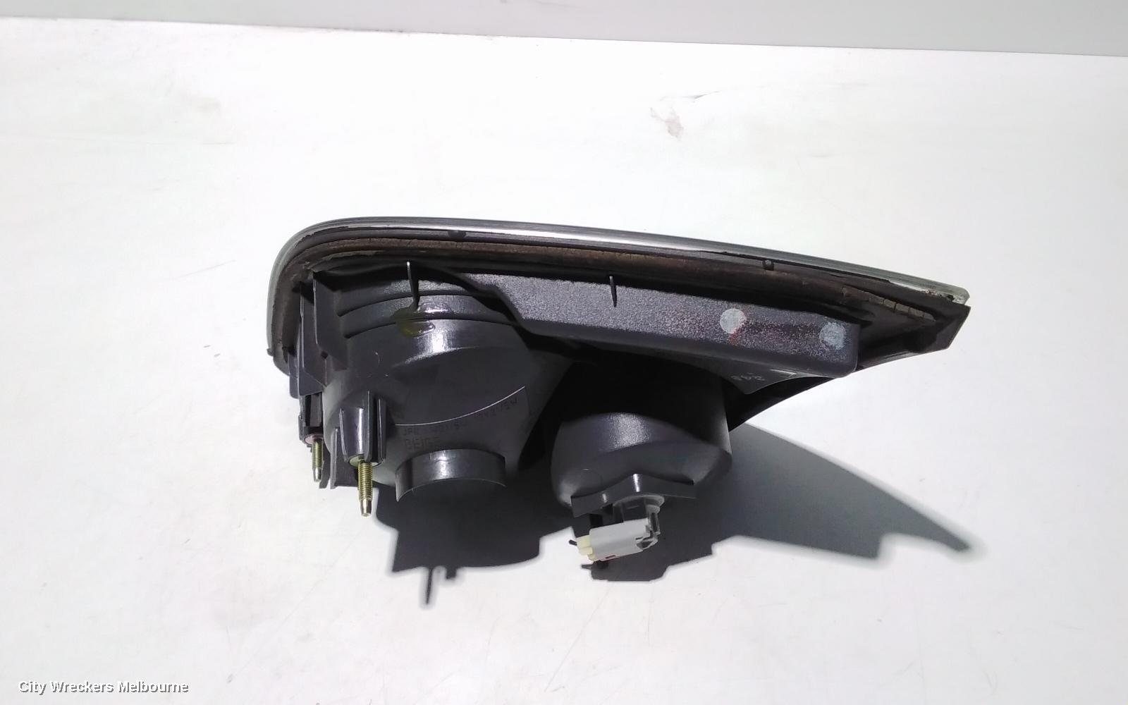 MAZDA 6 REAR GARNISH, BOOTLID LAMP (LH SIDE), GG/GY, SEDAN, 09/2002 - 07/2005