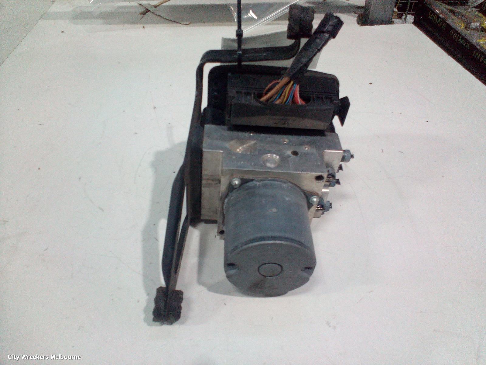 BMW X5 ABS PUMP/MODULATOR, E70, P/N 34516780125, 03/2007 - 08/2013