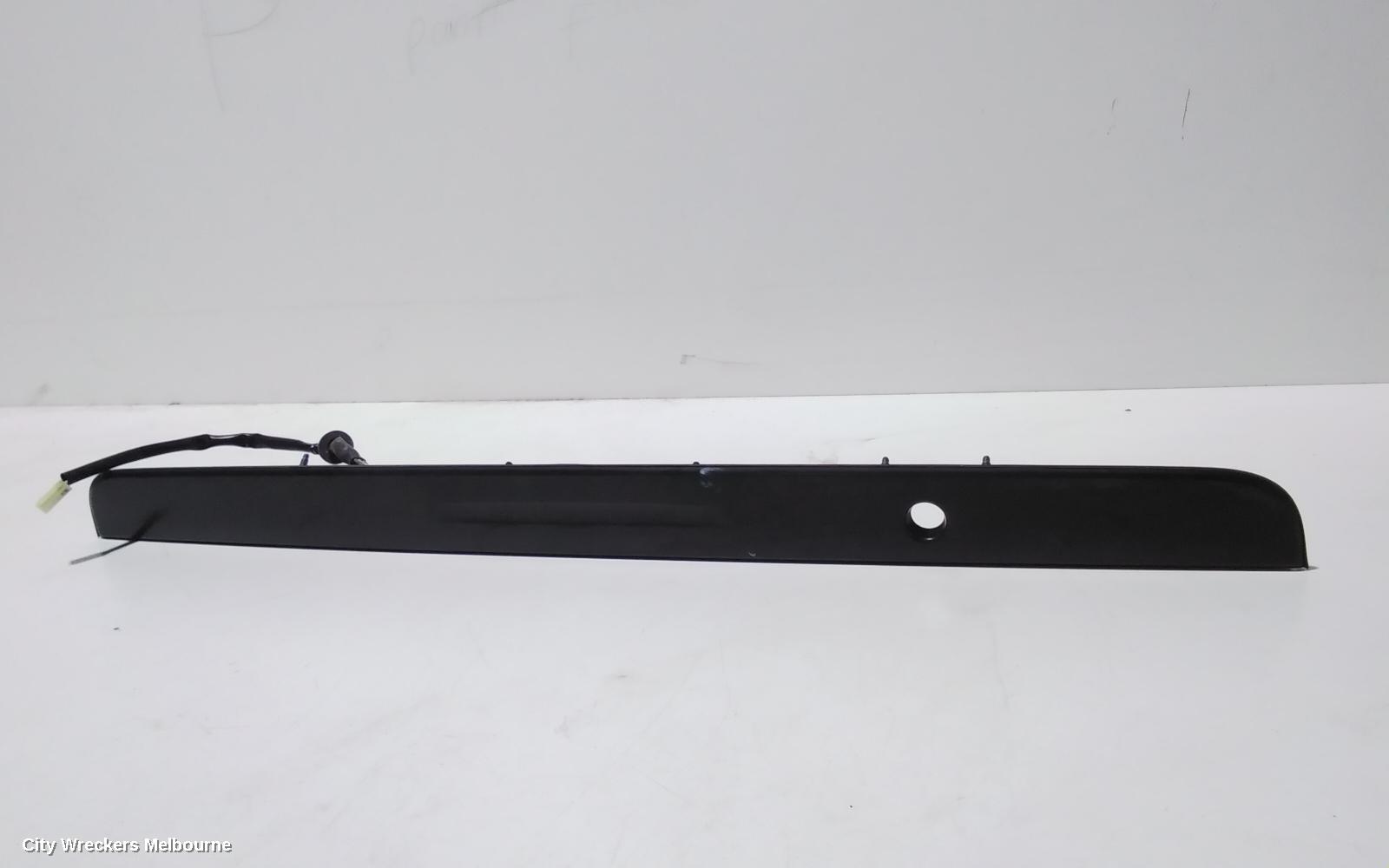 TOYOTA HIACE REAR GARNISH, TAILGATE GARNISH (CENTRE), TRH/KDH, NON CAMERA TYPE, 03/2005 - 04/2019