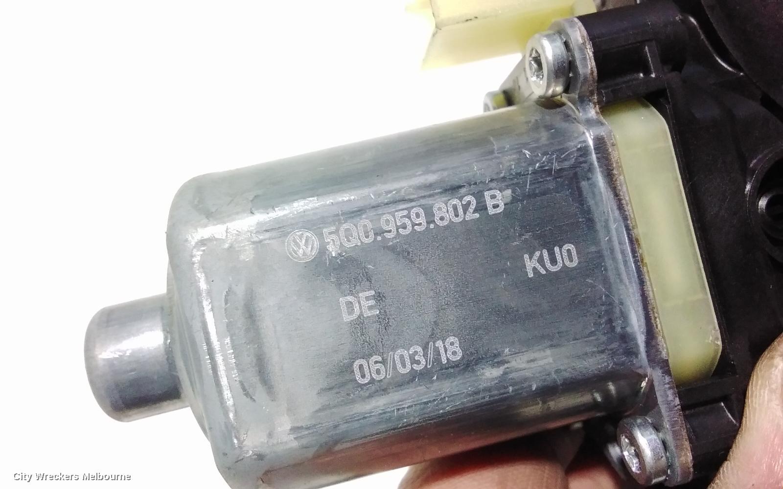 AUDI A3 LEFT FRONT WINDOW REG/MOTOR, 8V, 4DR SEDAN, 10/2013 - 10/2020