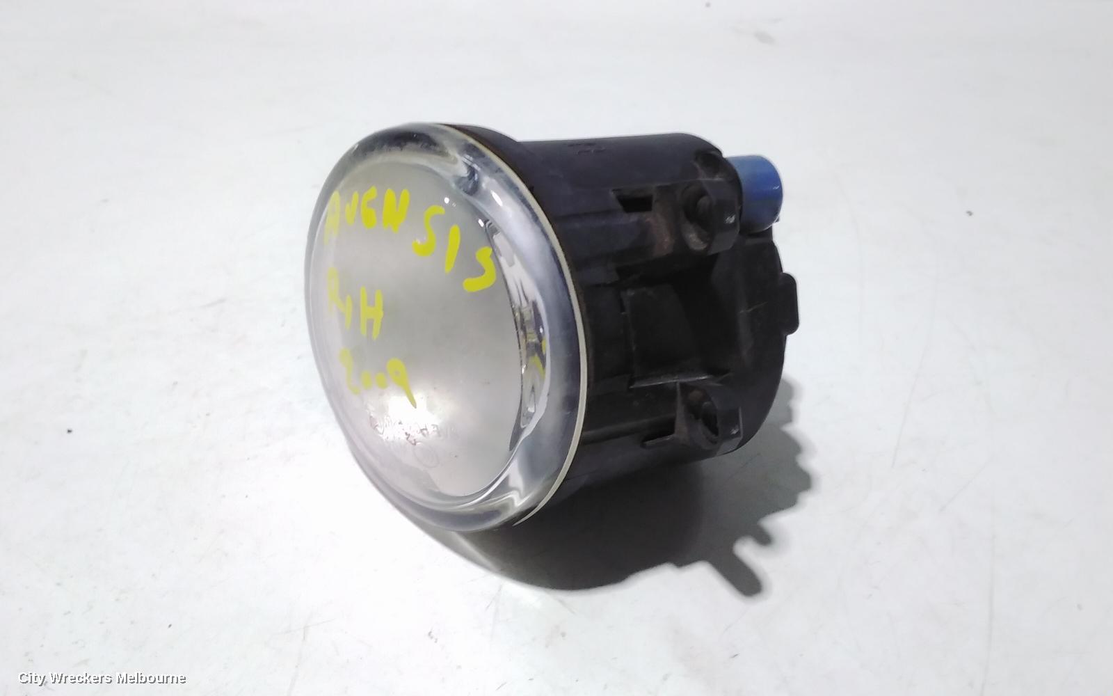 TOYOTA AVENSIS LEFT INDICATOR/FOG/SIDE, BUMPER FOGLAMP, ACM21R, 12/2003 - 12/2010