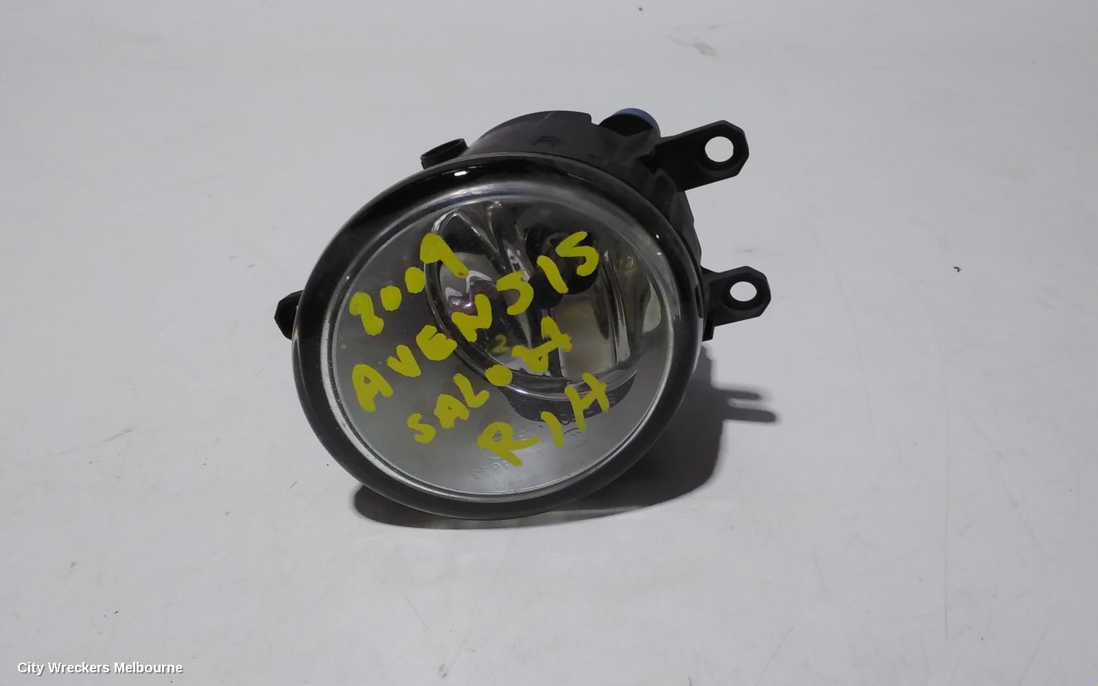 TOYOTA AVENSIS RIGHT INDICATOR/FOG/SIDE, BUMPER FOGLAMP, ACM21R, 12/2003 - 12/2010
