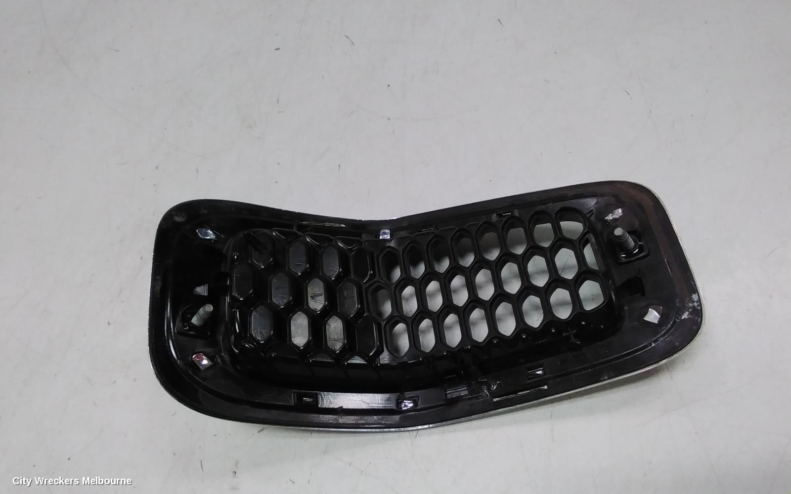 JEEP CHEROKEE GRILLE, RADIATOR GRILLE, KL, SPORT/LIMITED/LONGITUDE, CHROME, 02/2014 - 03/2018