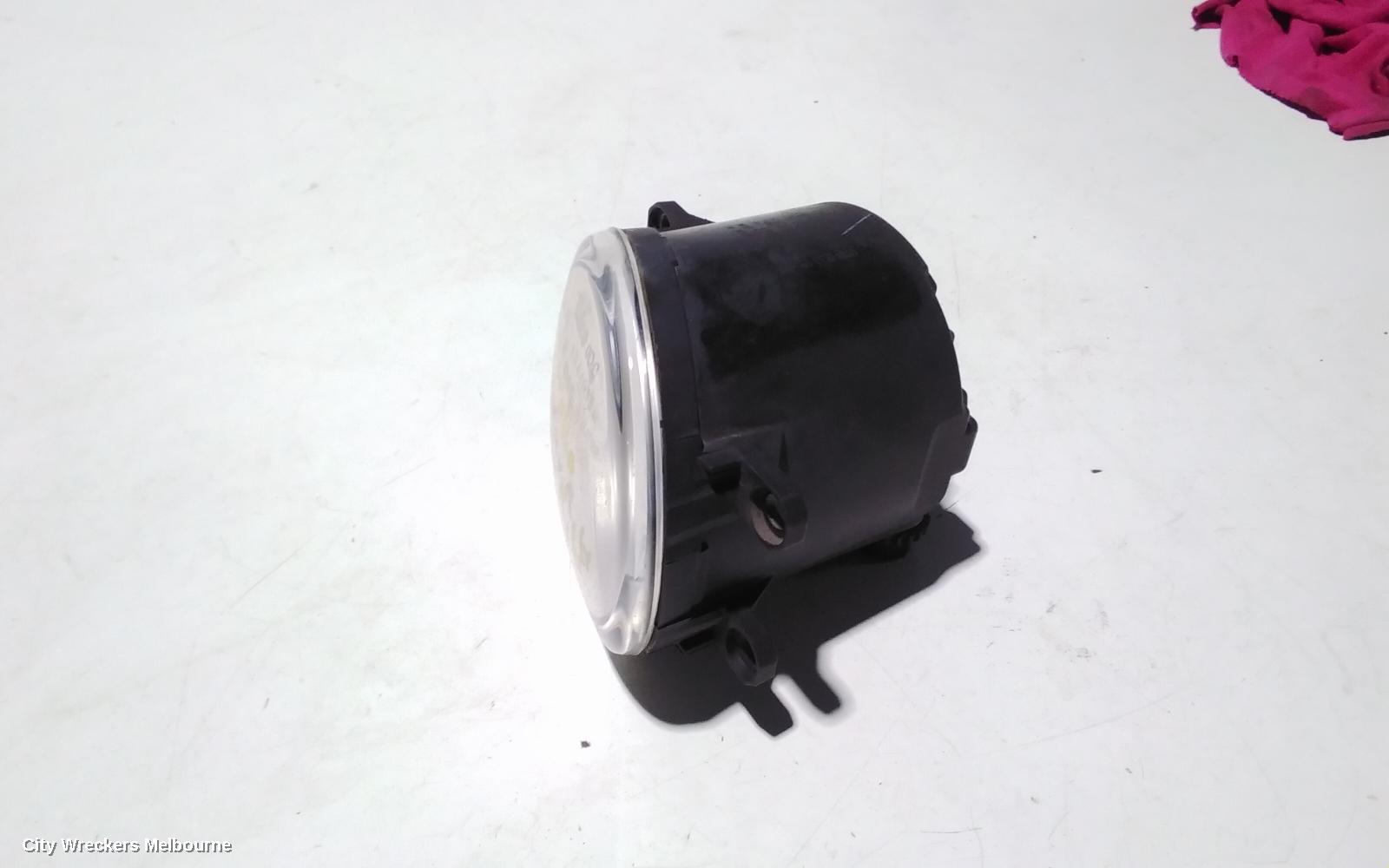 TOYOTA COROLLA RIGHT INDICATOR/FOG/SIDE, BUMPER FOGLAMP, ZRE152R, HATCH, 03/2007 - 10/2009