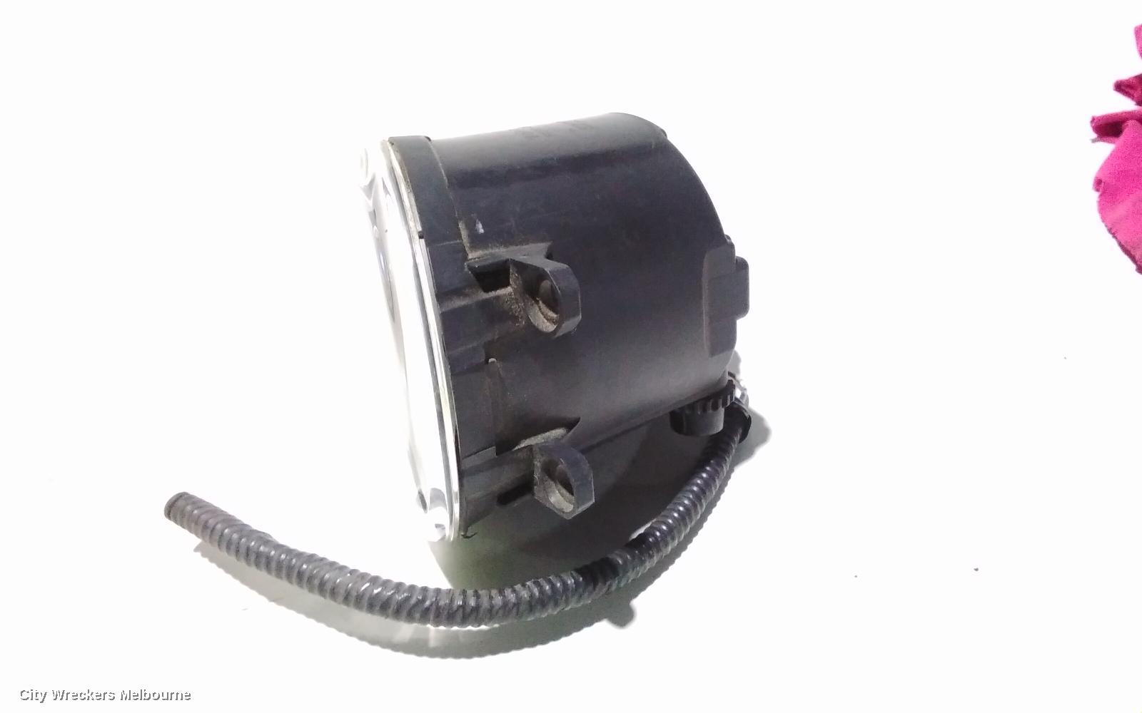 TOYOTA COROLLA RIGHT INDICATOR/FOG/SIDE, BUMPER FOGLAMP, ZRE152R, HATCH, 03/2007 - 10/2009