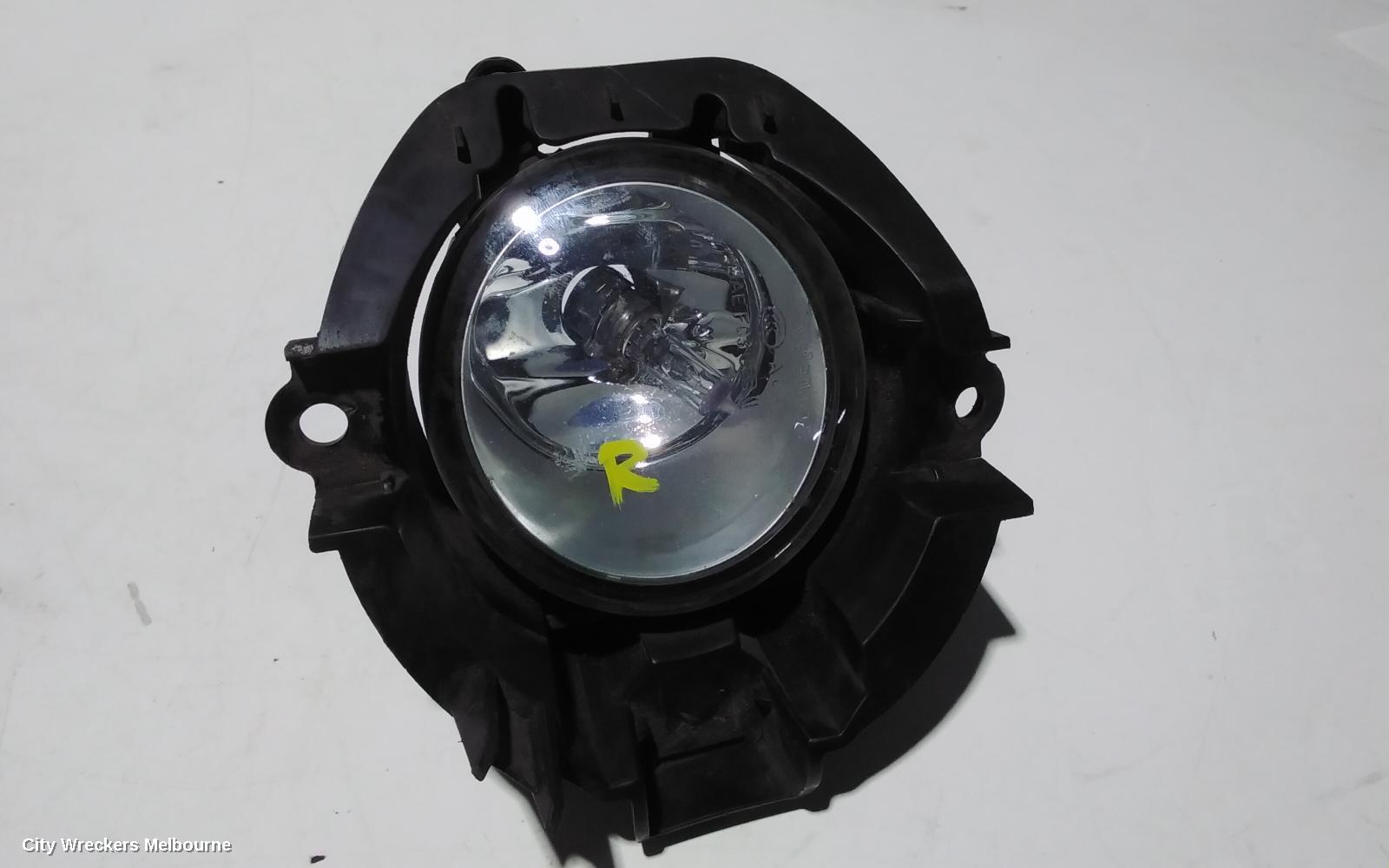 TOYOTA RAV4 RIGHT INDICATOR/FOG/SIDE, BUMPER FOGLAMP, ACA33, 11/2005 - 11/2012