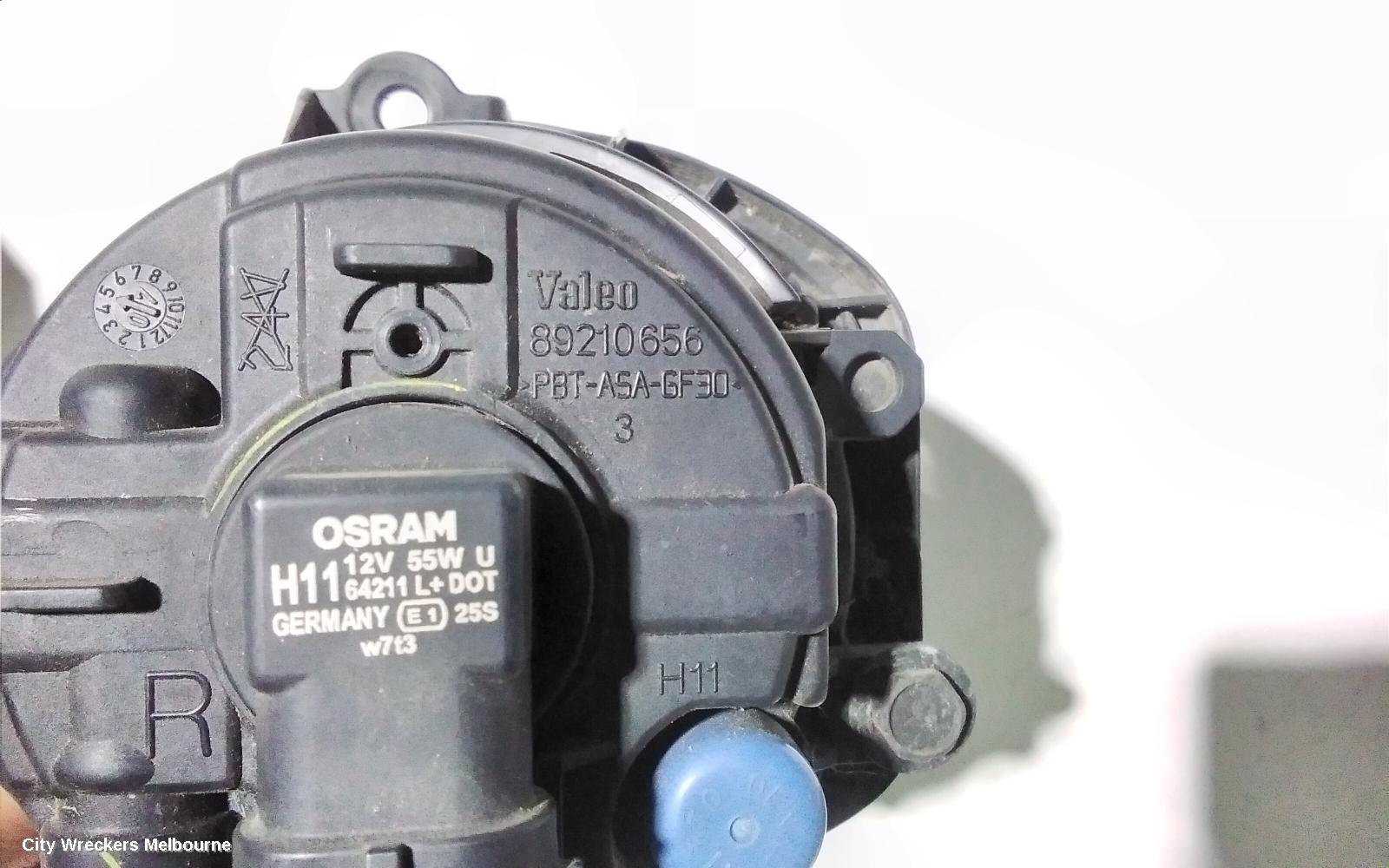 TOYOTA RAV4 RIGHT INDICATOR/FOG/SIDE, BUMPER FOGLAMP, ACA33, 11/2005 - 11/2012
