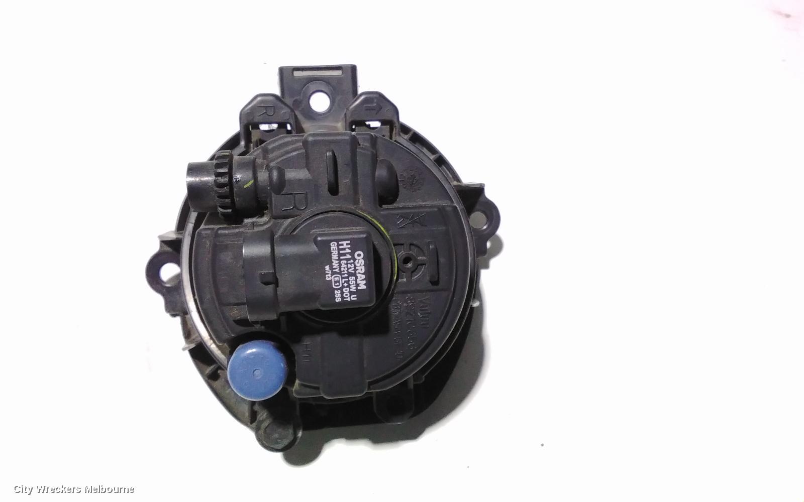 TOYOTA RAV4 RIGHT INDICATOR/FOG/SIDE, BUMPER FOGLAMP, ACA33, 11/2005 - 11/2012