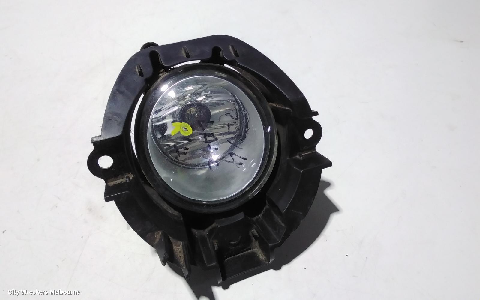 TOYOTA RAV4 RIGHT INDICATOR/FOG/SIDE, BUMPER FOGLAMP, ACA33, 11/2005 - 11/2012
