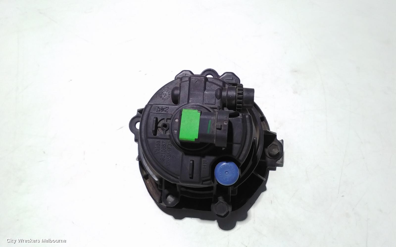 TOYOTA RAV4 LEFT INDICATOR/FOG/SIDE, BUMPER FOGLAMP, ACA33, 11/2005 - 11/2012