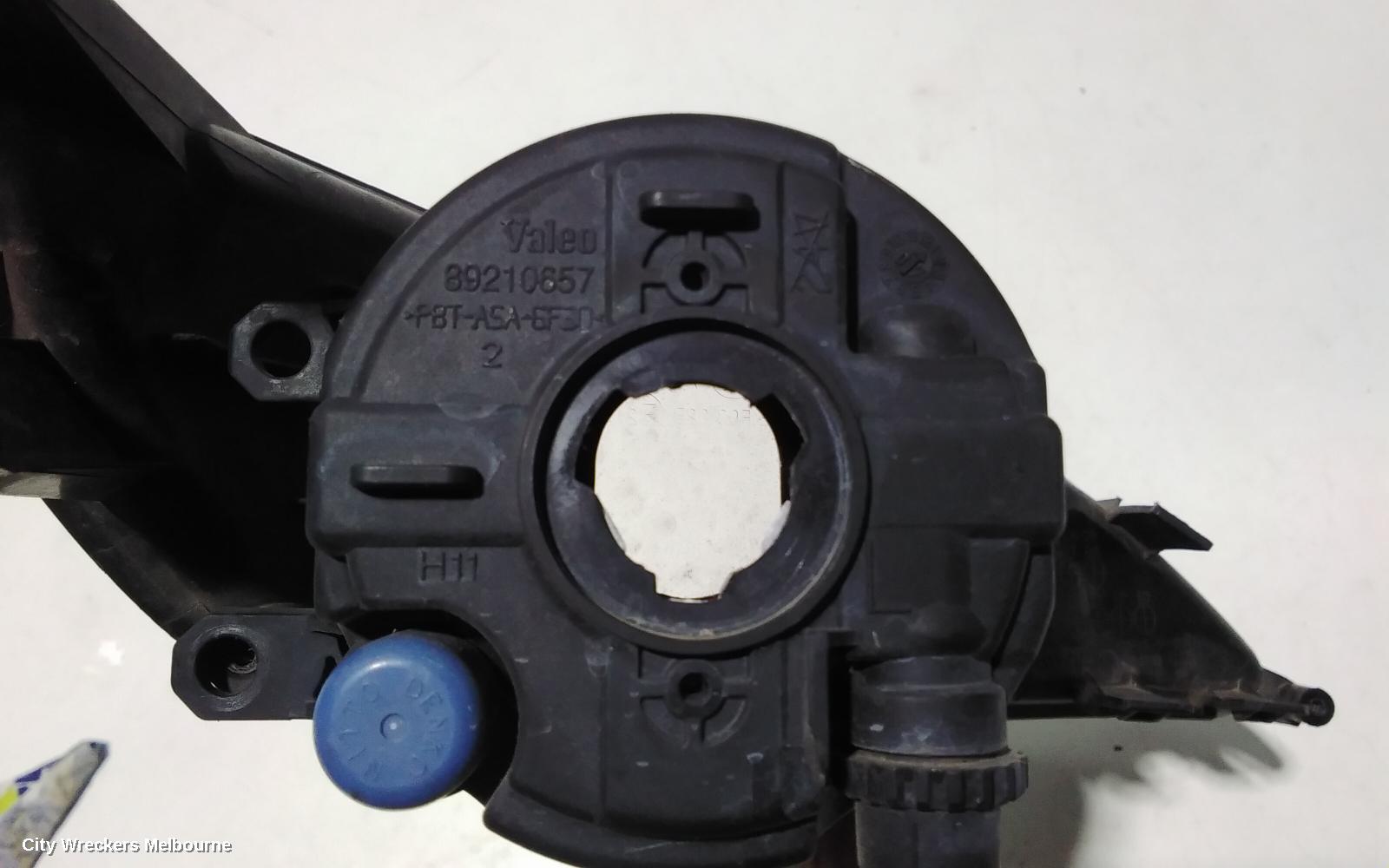 TOYOTA COROLLA LEFT INDICATOR/FOG/SIDE, BUMPER FOGLAMP, ZRE152R, HATCH, 03/2007 - 10/2009