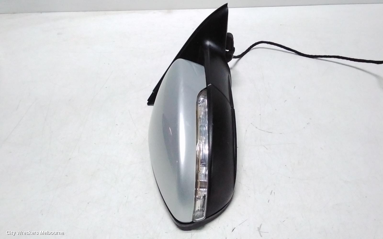 VOLKSWAGEN JETTA RIGHT DOOR MIRROR, 1B, POWER FOLD (6XP CODE), 02/2011 - 10/2014