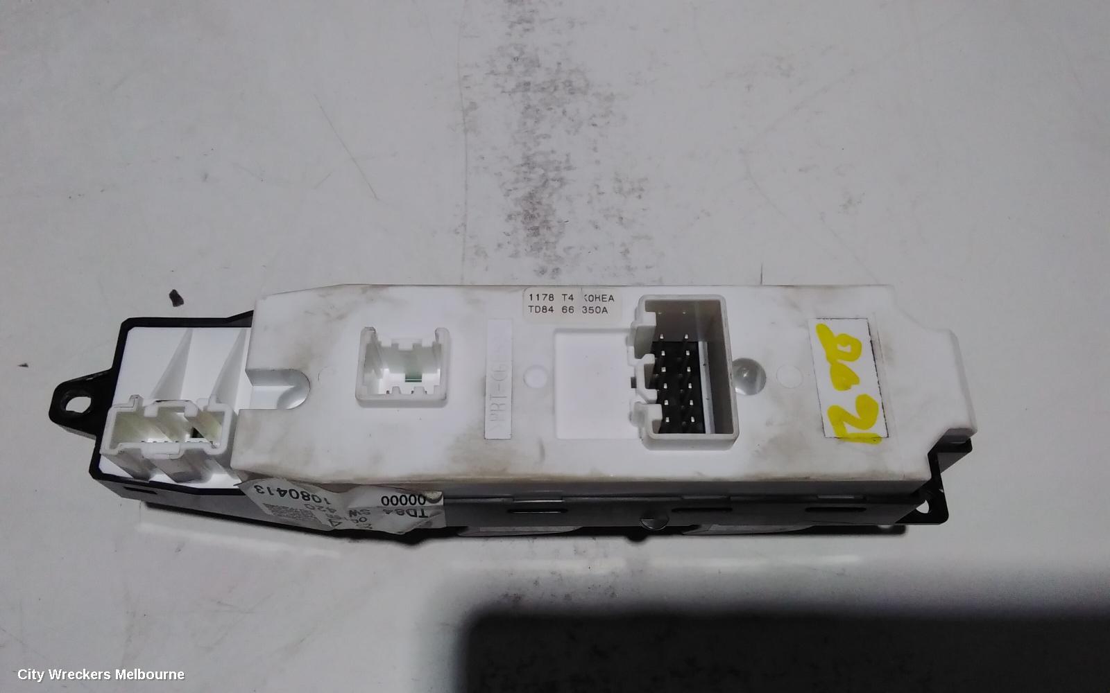MAZDA CX9 PWR DR WIND SWITCH, RH FRONT (MASTER SWITCH), TB, P/N TD8466350, (8 PIN MIRROR SWITCH PLUG), 12/2007 - 12/2015