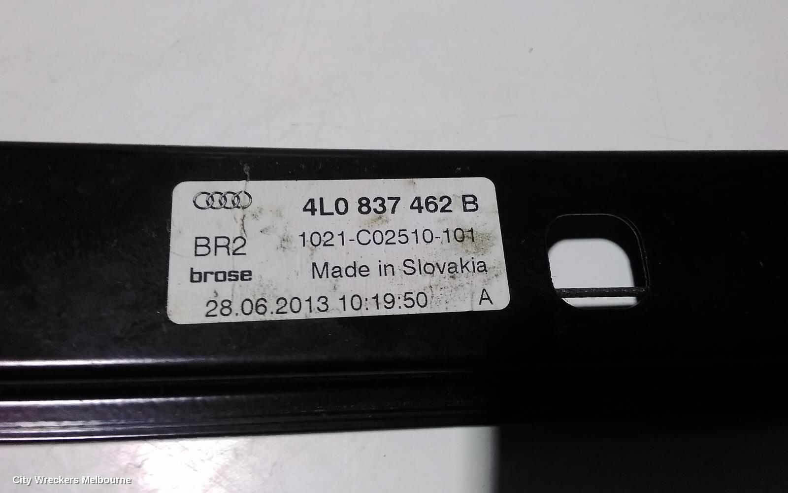 AUDI Q7 RIGHT FRONT WINDOW REG/MOTOR, 4L, 09/2006 - 08/2015