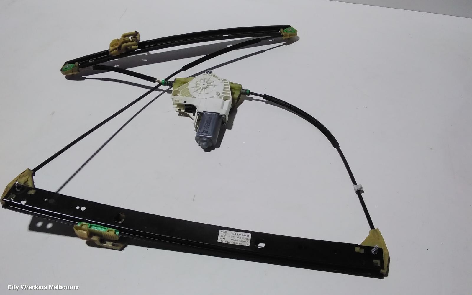 AUDI Q7 RIGHT FRONT WINDOW REG/MOTOR, 4L, 09/2006 - 08/2015