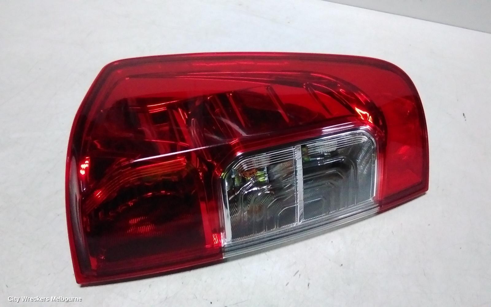 NISSAN NAVARA RIGHT TAILLIGHT, NP300, IN BODY, NON LED TYPE, 12/2020 ONWARDS