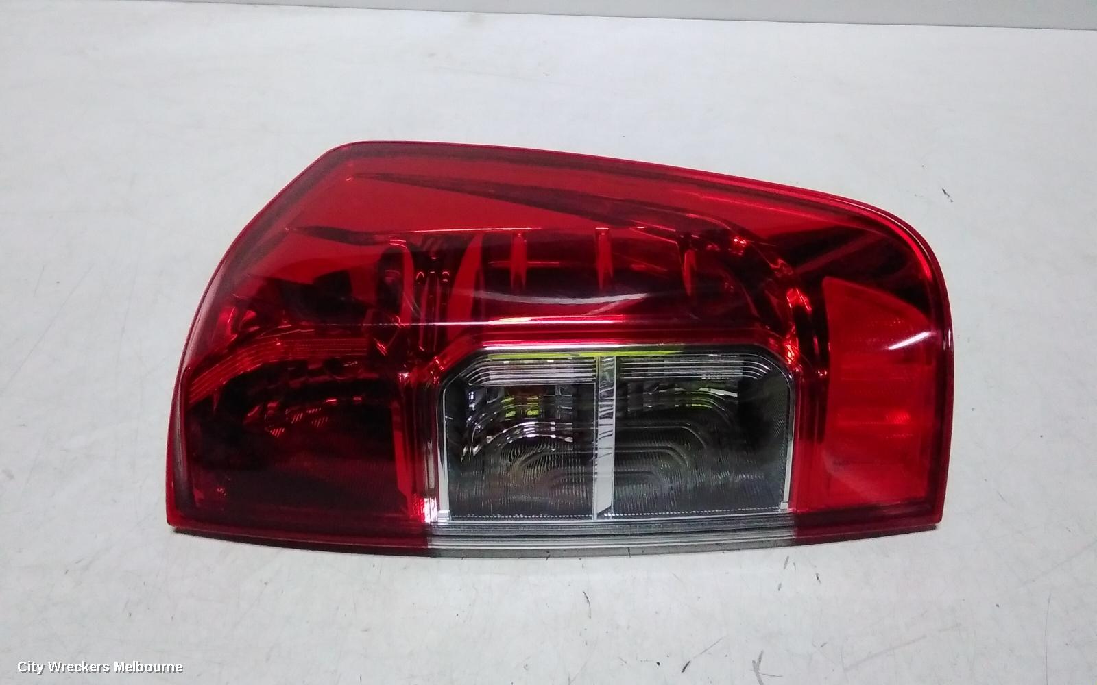 NISSAN NAVARA RIGHT TAILLIGHT, NP300, IN BODY, NON LED TYPE, 12/2020 ONWARDS