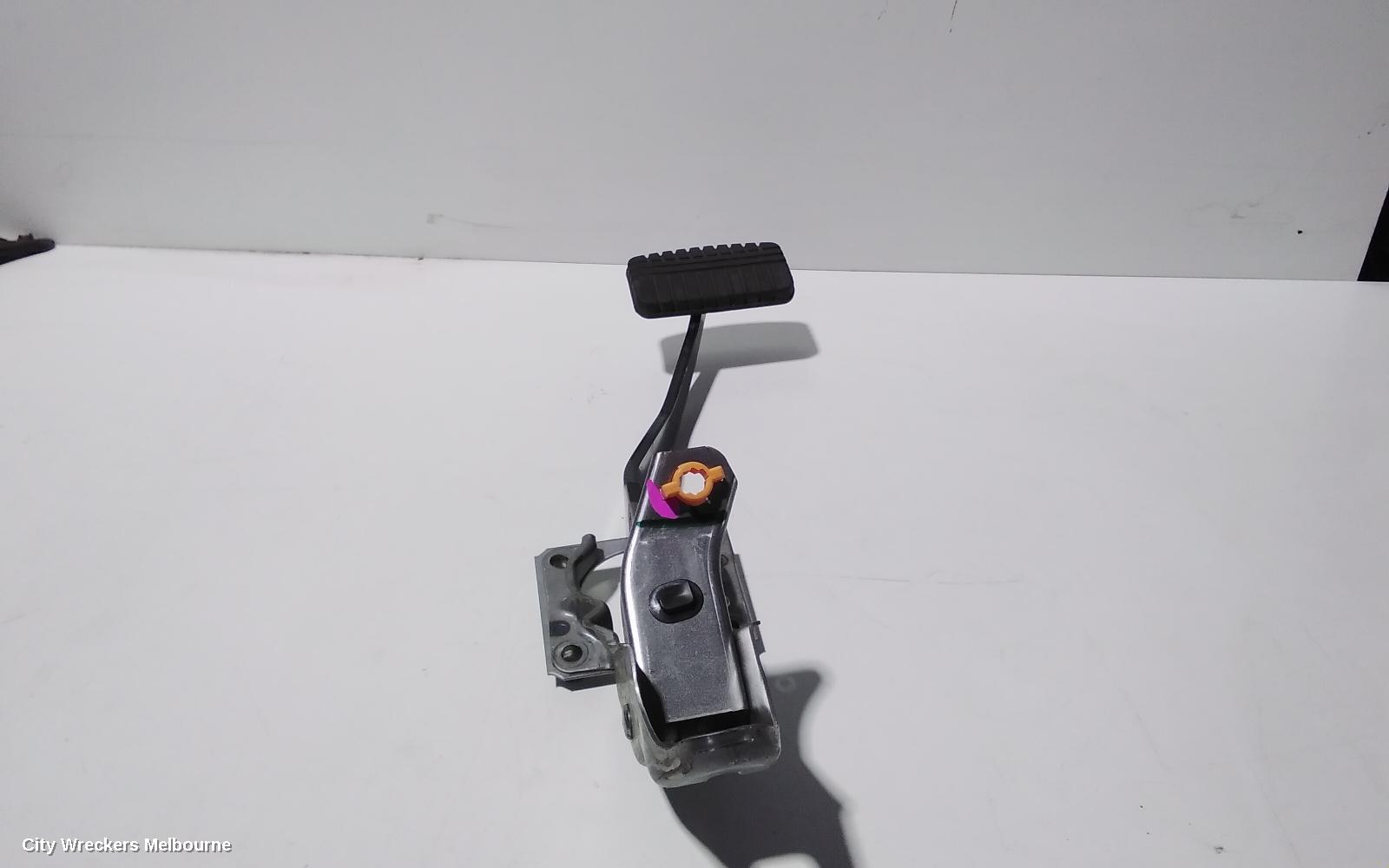 MITSUBISHI TRITON PEDAL ASSEMBLY, BRAKE PEDAL, MQ, 04/2015 ONWARDS