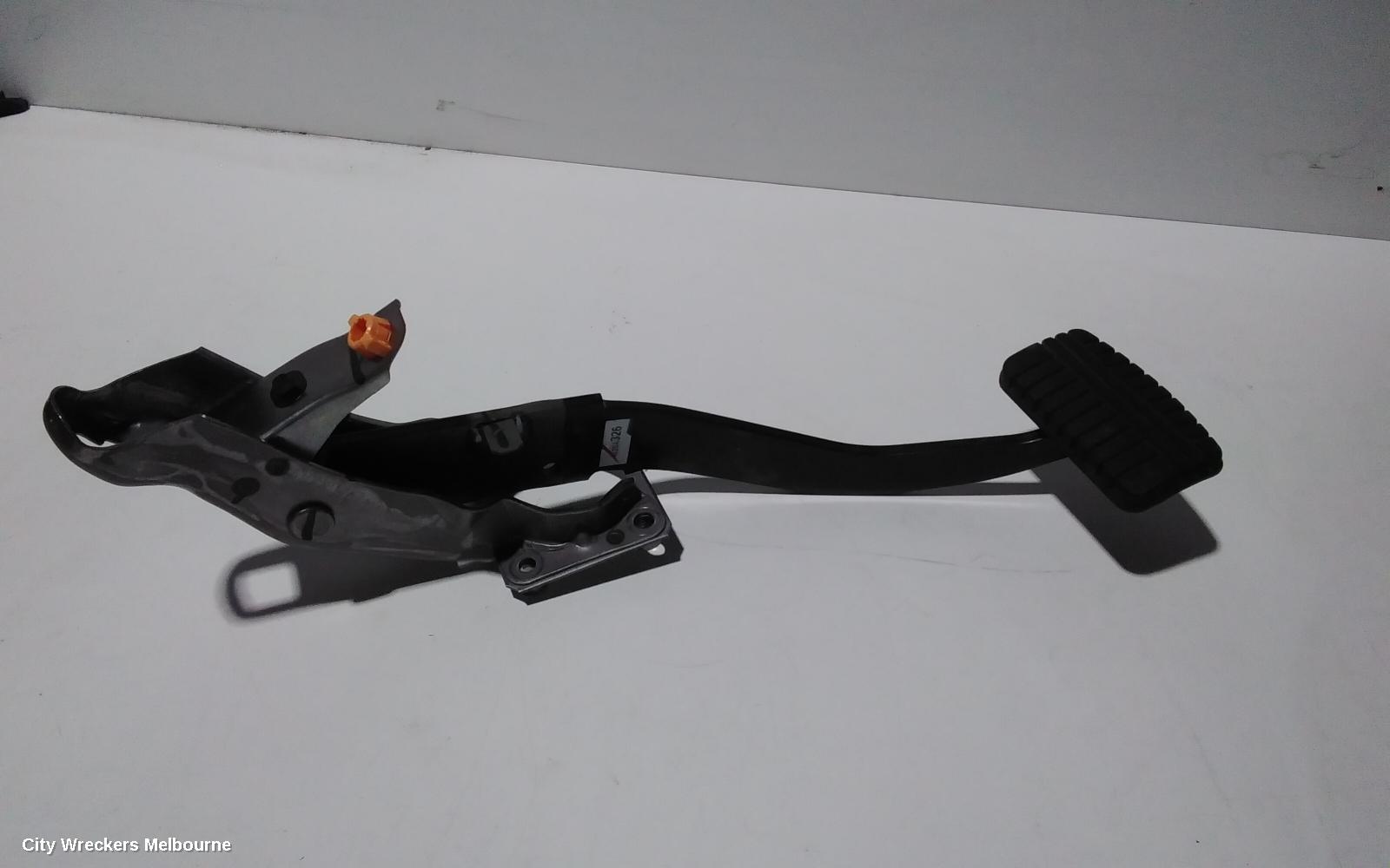 MITSUBISHI TRITON PEDAL ASSEMBLY, BRAKE PEDAL, MQ, 04/2015 ONWARDS