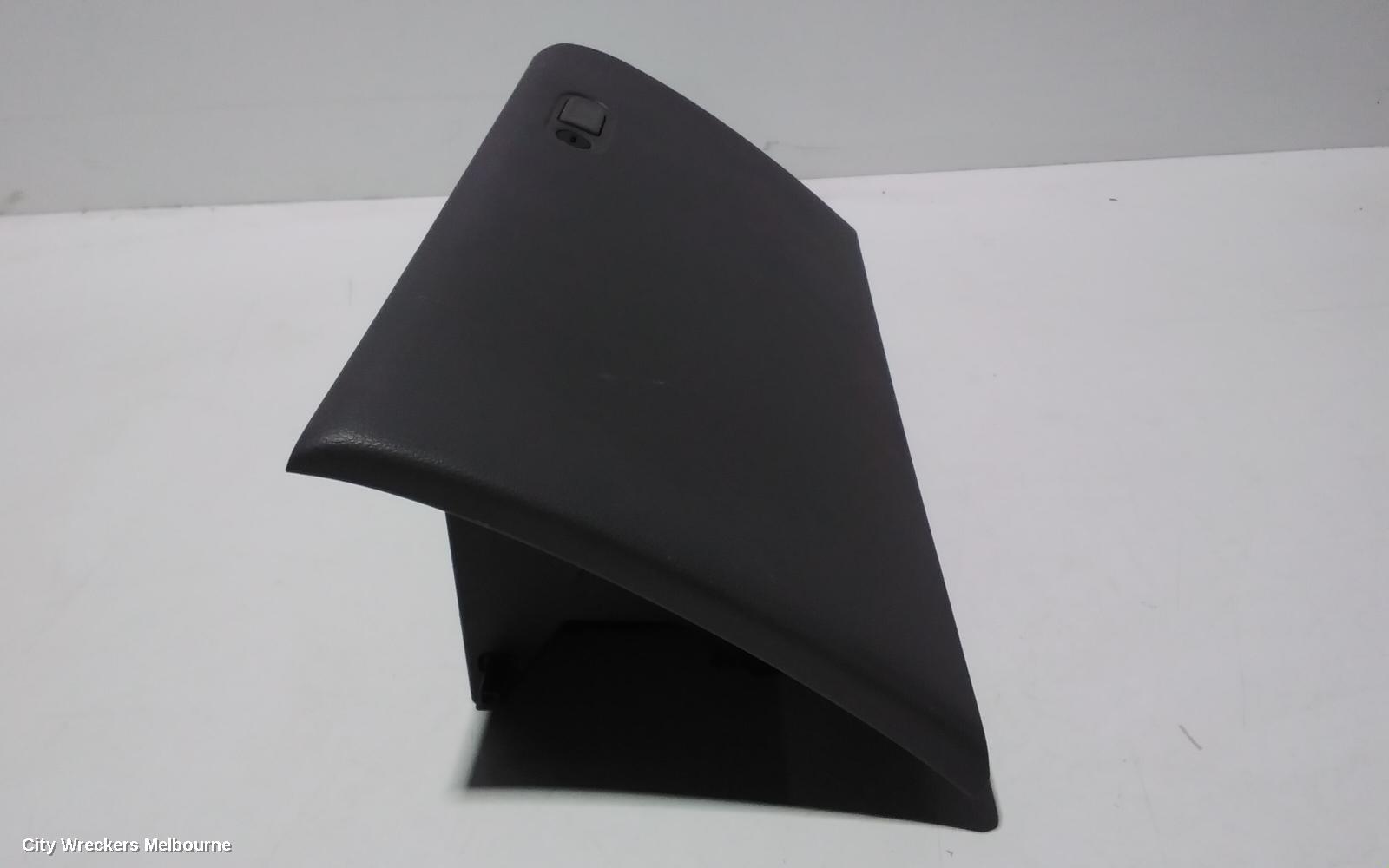 MITSUBISHI TRITON GLOVE BOX, MQ-MR, 03/2015 - 10/2023