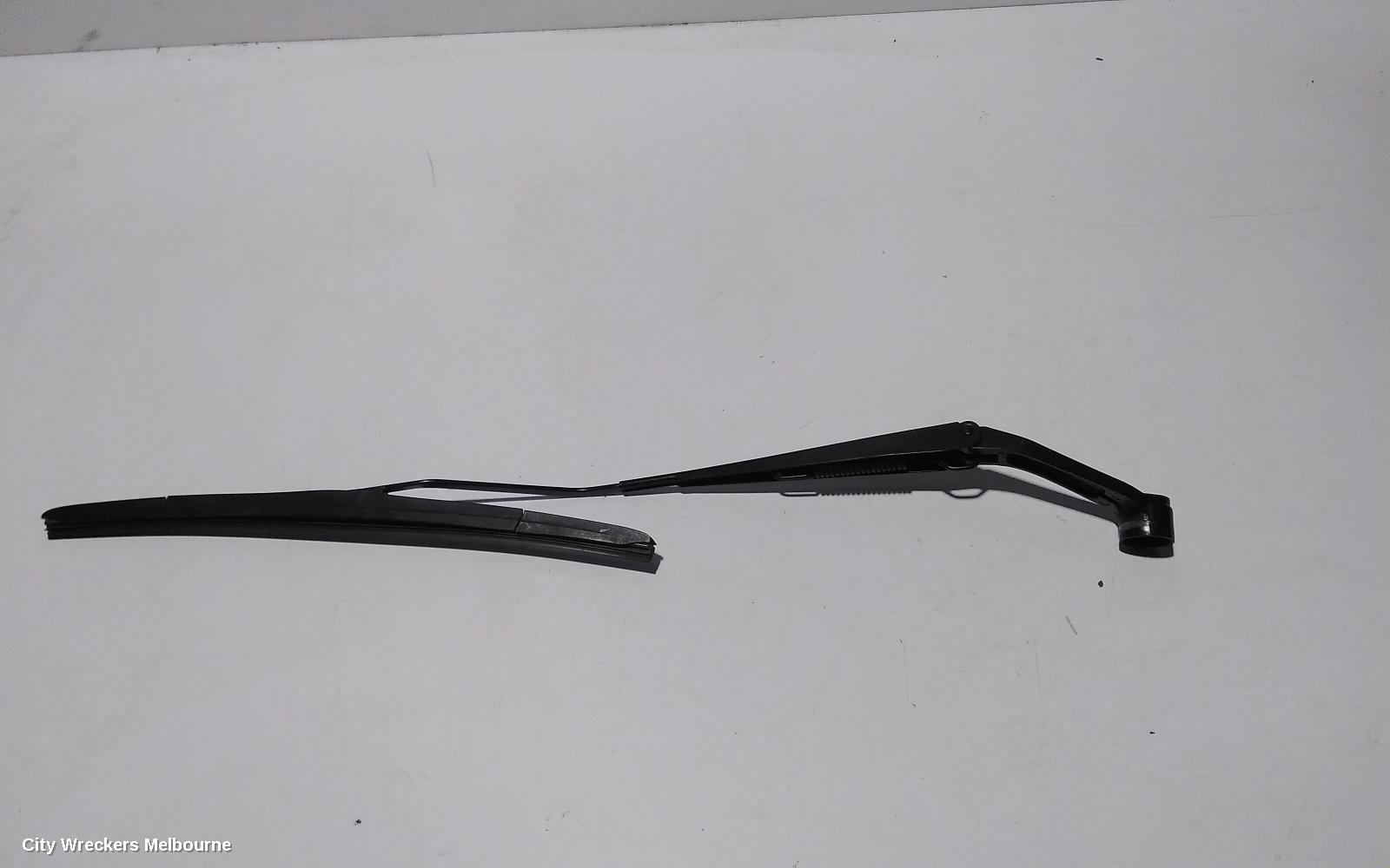 MITSUBISHI TRITON WIPER ARM, FRONT (LH SIDE), MQ, 04/2015 ONWARDS