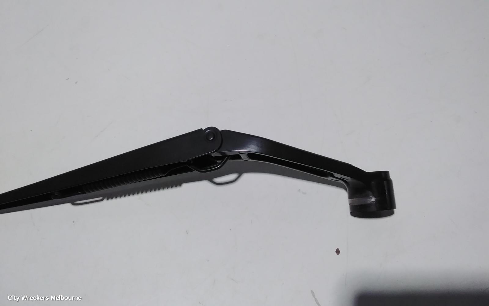 MITSUBISHI TRITON WIPER ARM, FRONT (LH SIDE), MQ, 04/2015 ONWARDS