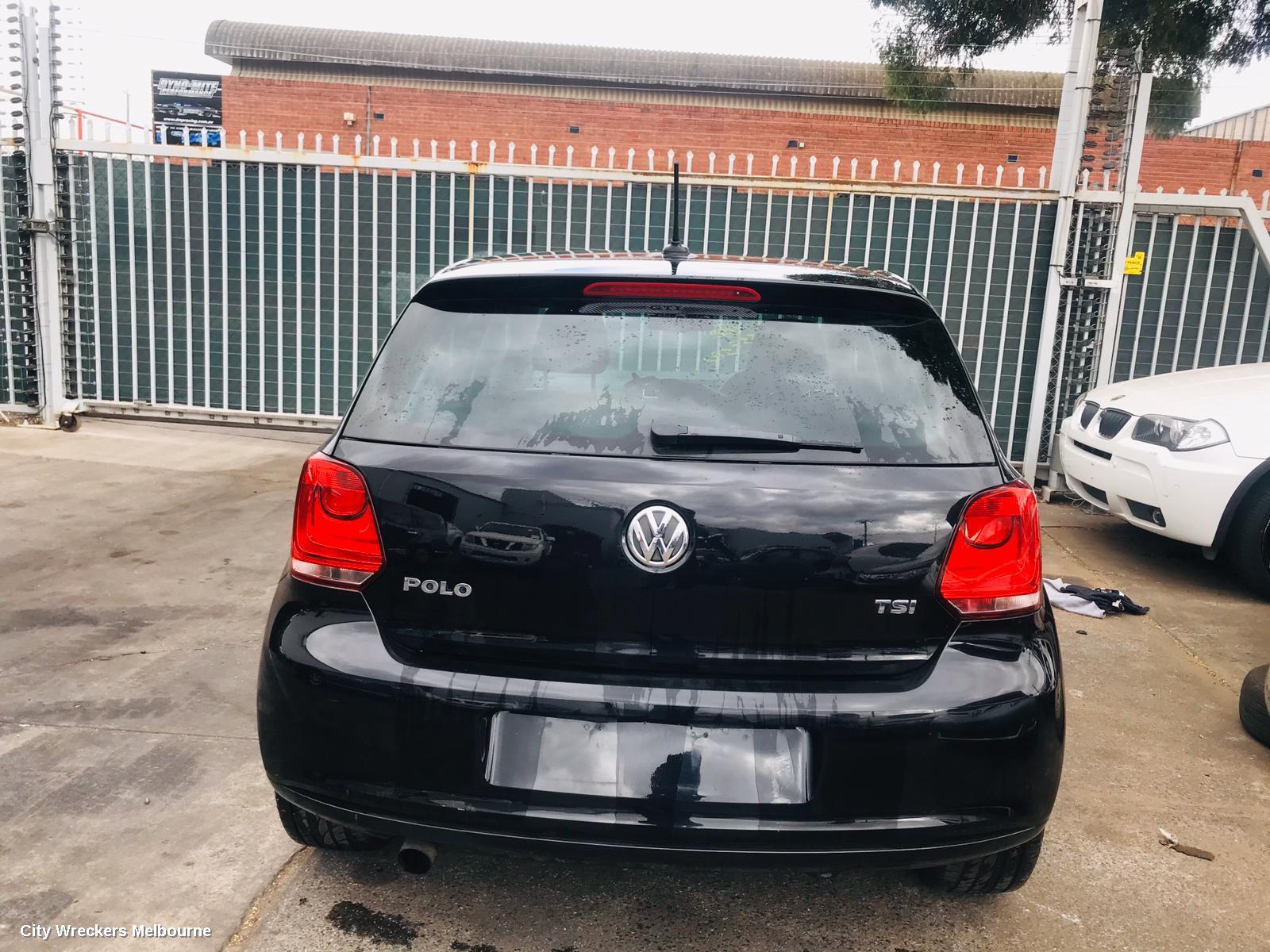 VOLKSWAGEN POLO RADIO/CD/DVD/SAT/TV, SINGLE DISC CD PLAYER (RCD310), 6R, 05/2010 - 09/2017